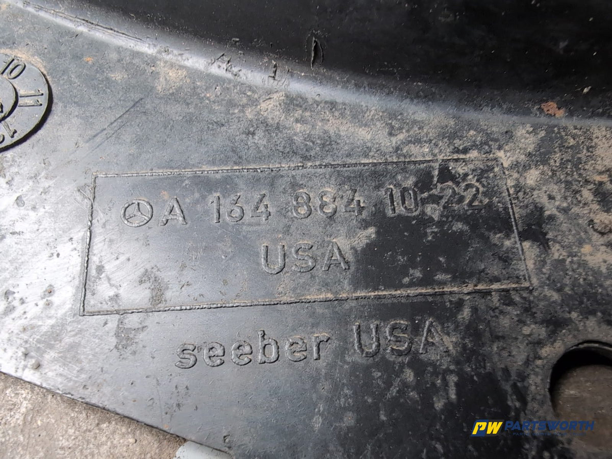 Moulding Wheel Arch Front RH 6