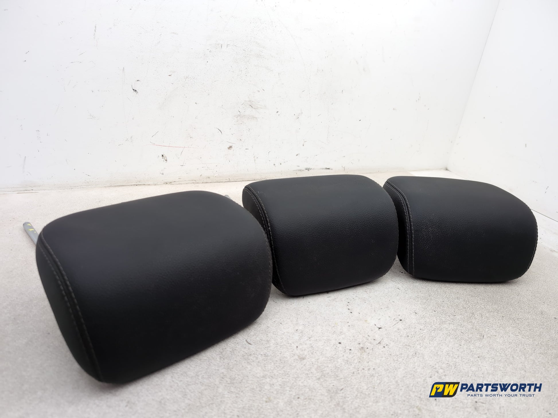 Rear Headrest 6