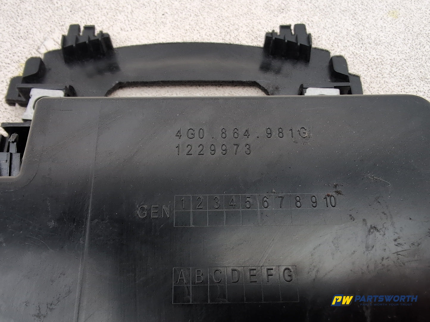 Audi A6 Se Tdi Quattro Auto Centre Console Storage Compartment 4g0864981 - photo 6