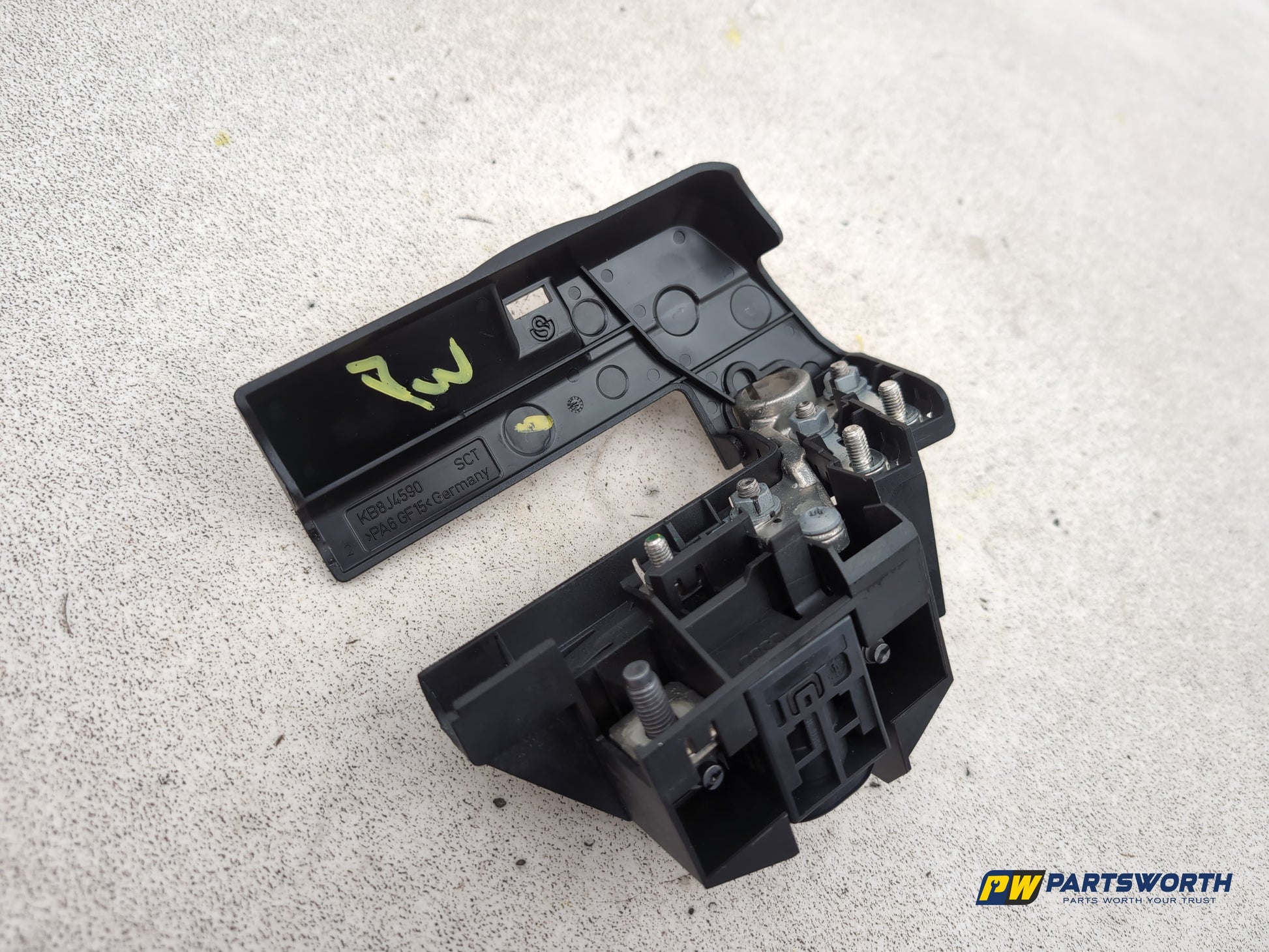 Positive Pole Battery Power Boot Distribution Fuse Box 6