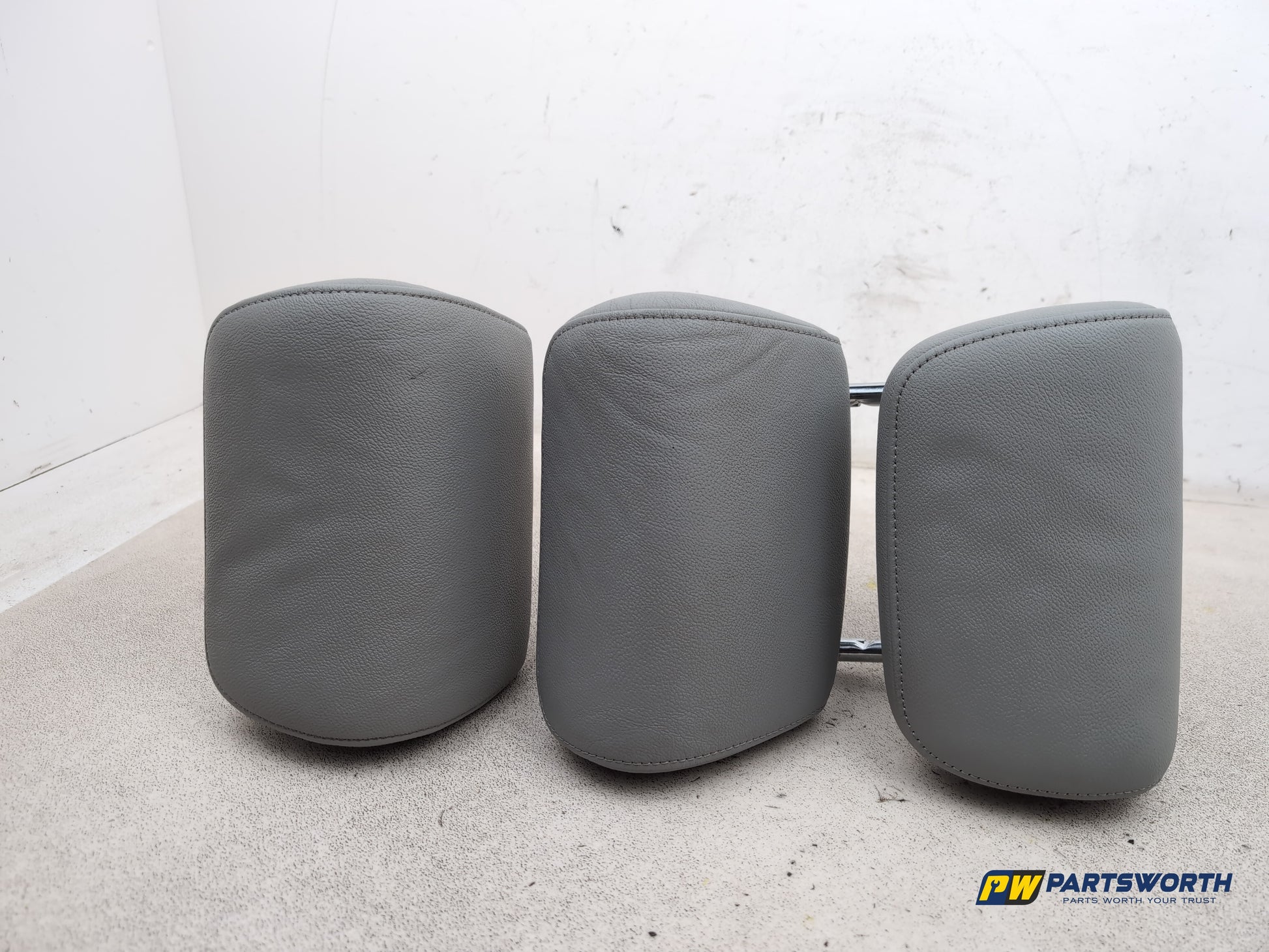 Audi A6 Se Tdi Quattro Auto Grey Leather Rear Headrest Set - photo 6