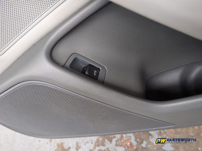 Door Front RH 12