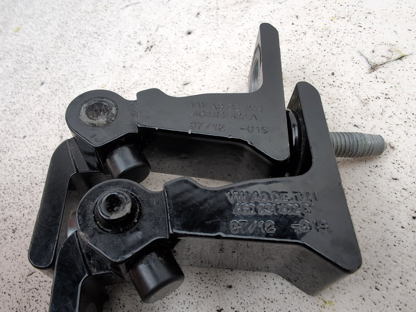 Audi A6 Se Tdi Quattro Auto Left Front Door Hinges Pair 4g0831401a 2011-2014 - photo 4