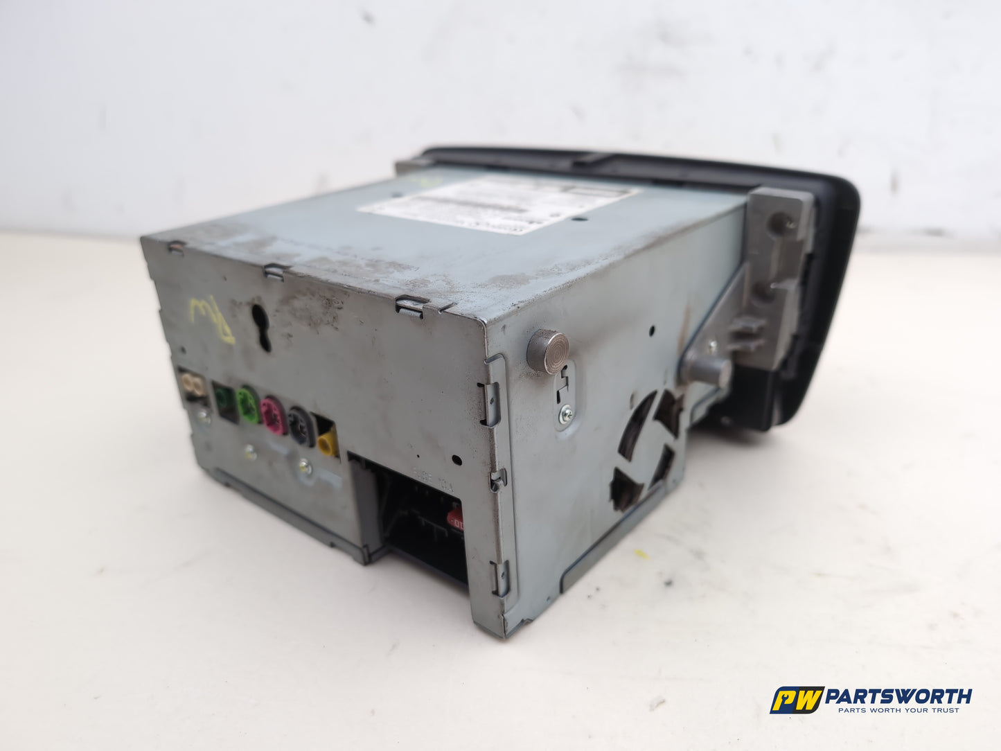 Radio - DAB/CD Player, Display screen + Facia  6