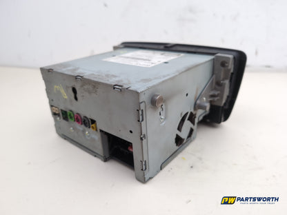 Radio - DAB/CD Player, Display screen + Facia  6
