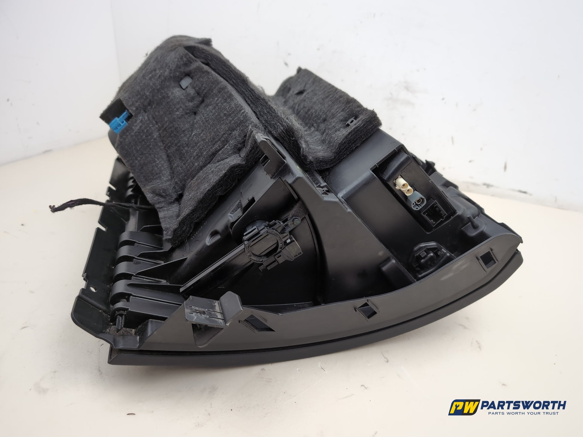 Mercedes-Benz B180 Blueefficiency Sport Cdi Glove Compartment Assembly 2013-2014 - photo 6