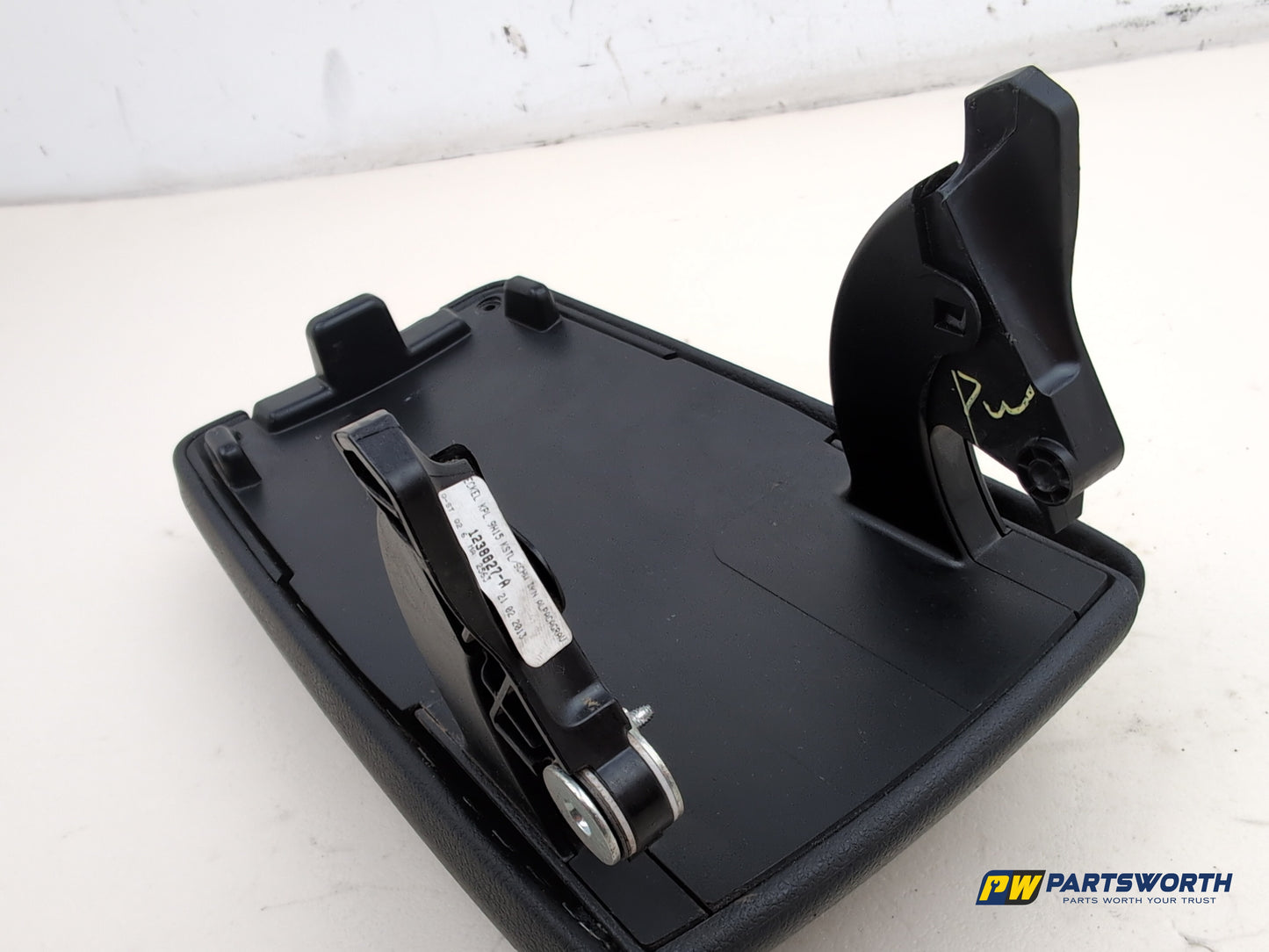 Mercedes-Benz B180 Blueefficiency Sport Cdi Centre Console Armrest Black Leather - photo 6
