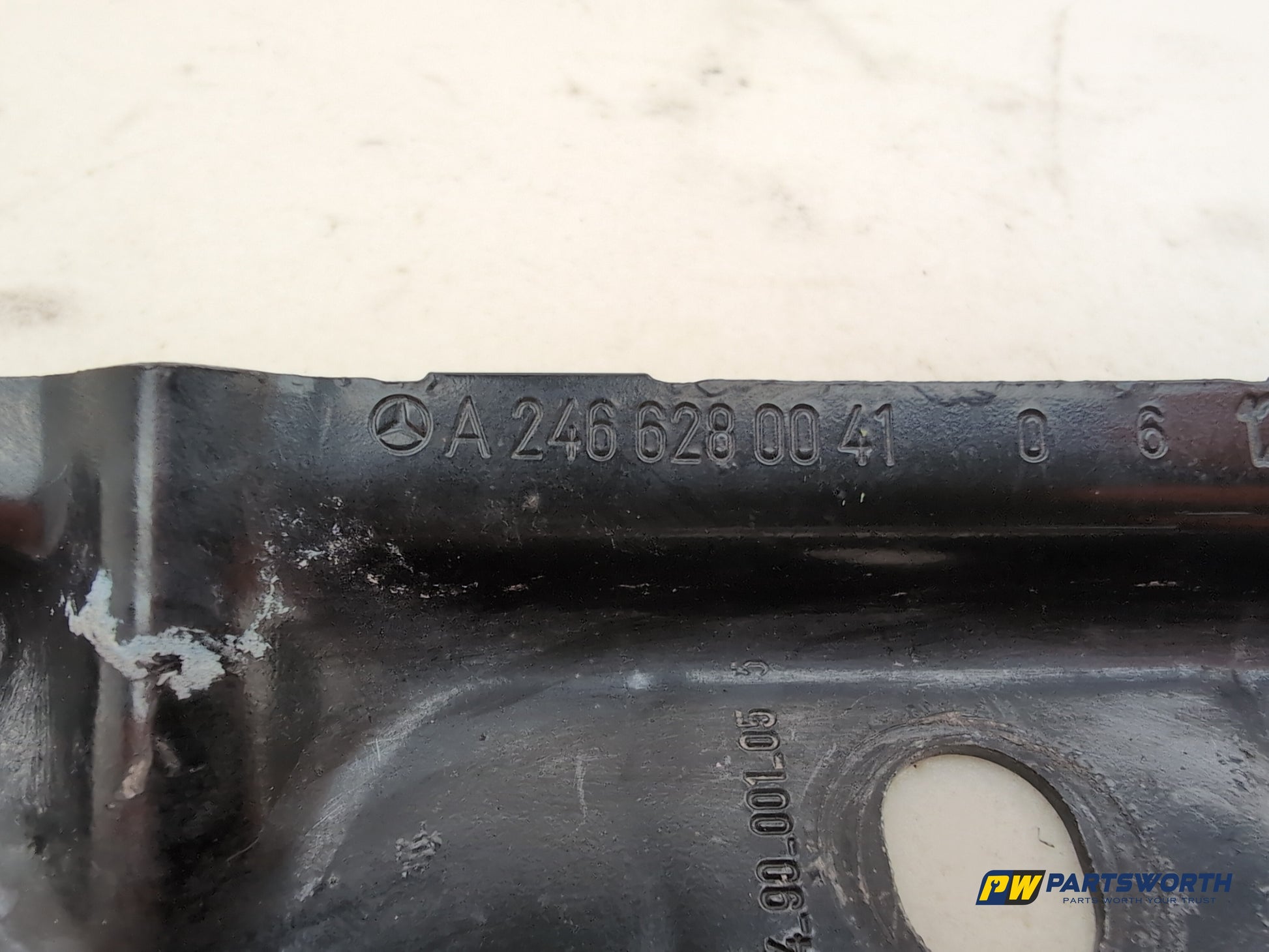 Mercedes-Benz B180 Blueefficiency Sport Cdi Battery Holder Mount Bracket - photo 6