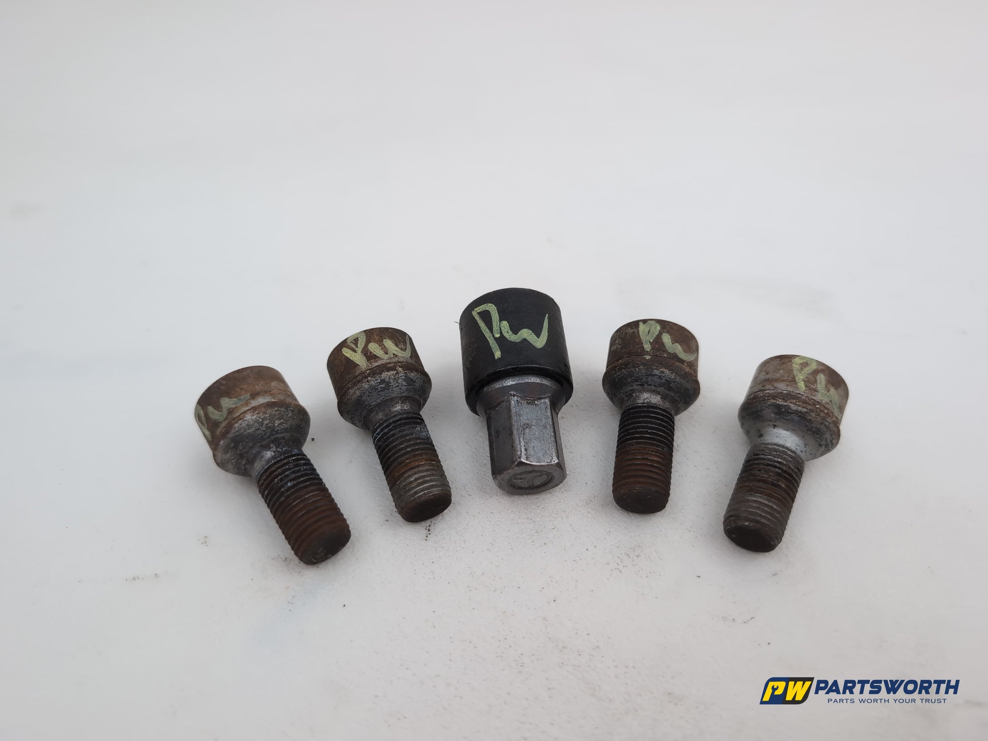 Mercedes-Benz B180 Blueefficiency Sport Locking Wheel Nut Bolt Key Set - photo 5