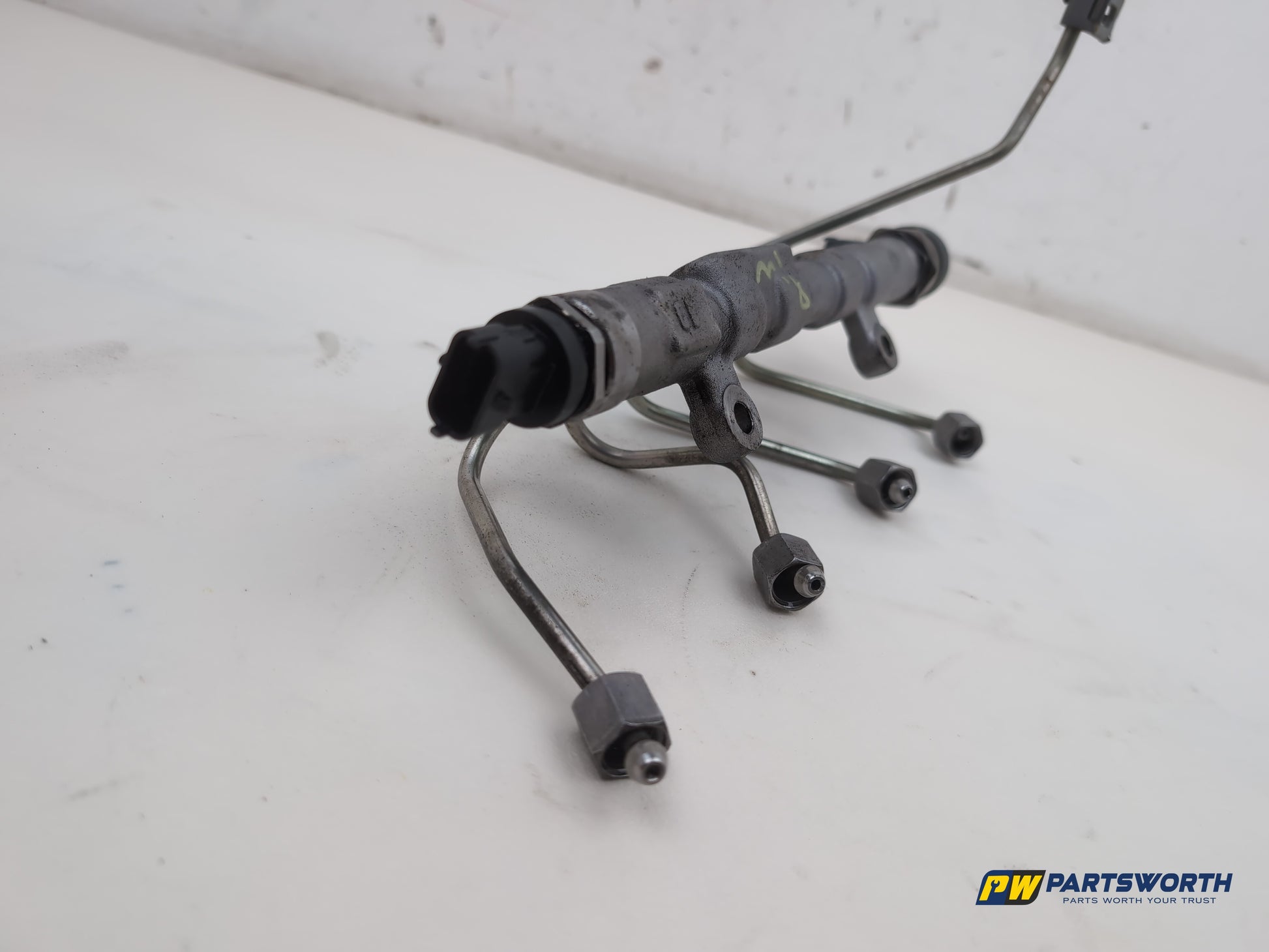 Fuel Rail 6