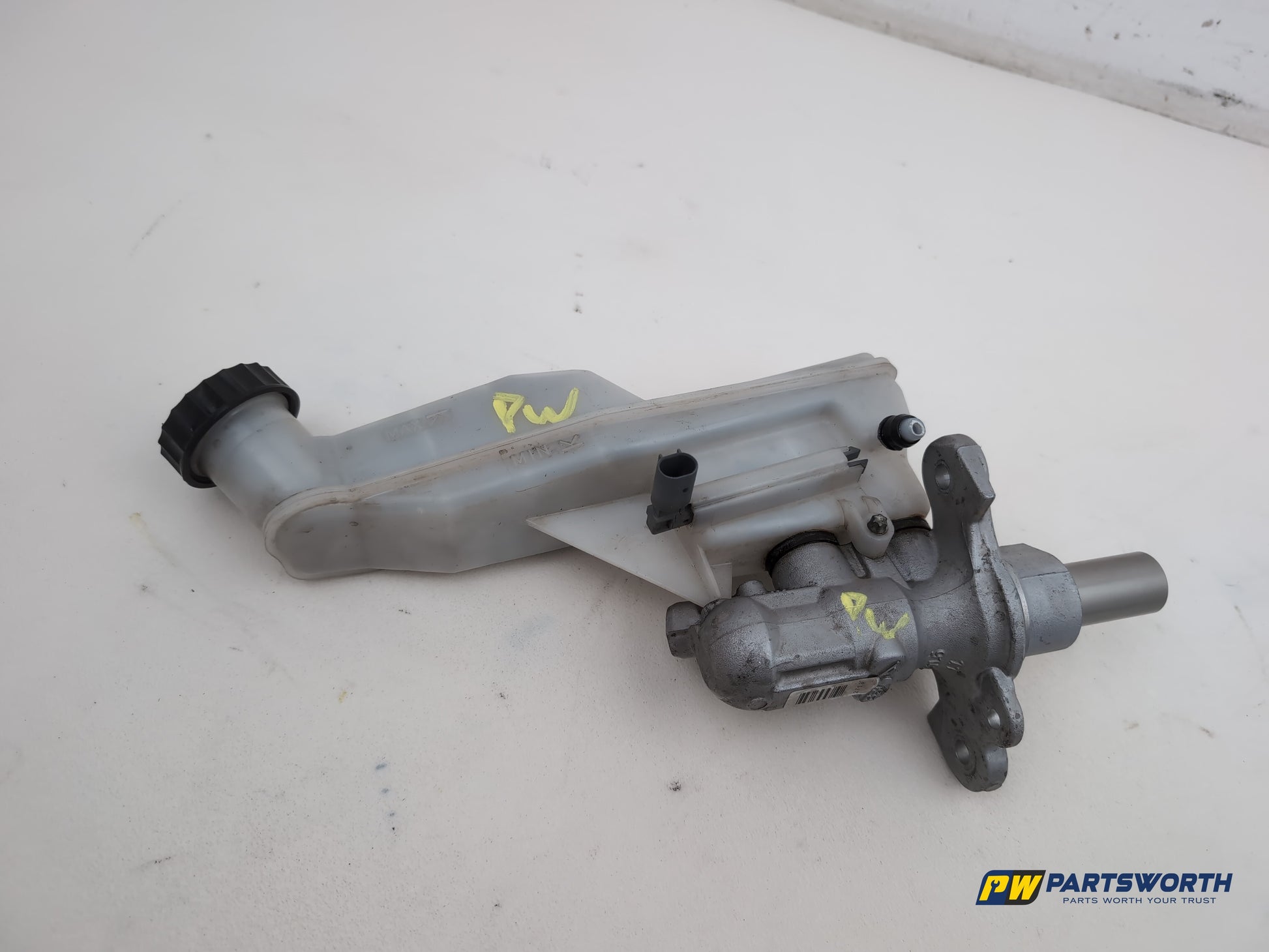 Brake Master Cylinder Assembly 6