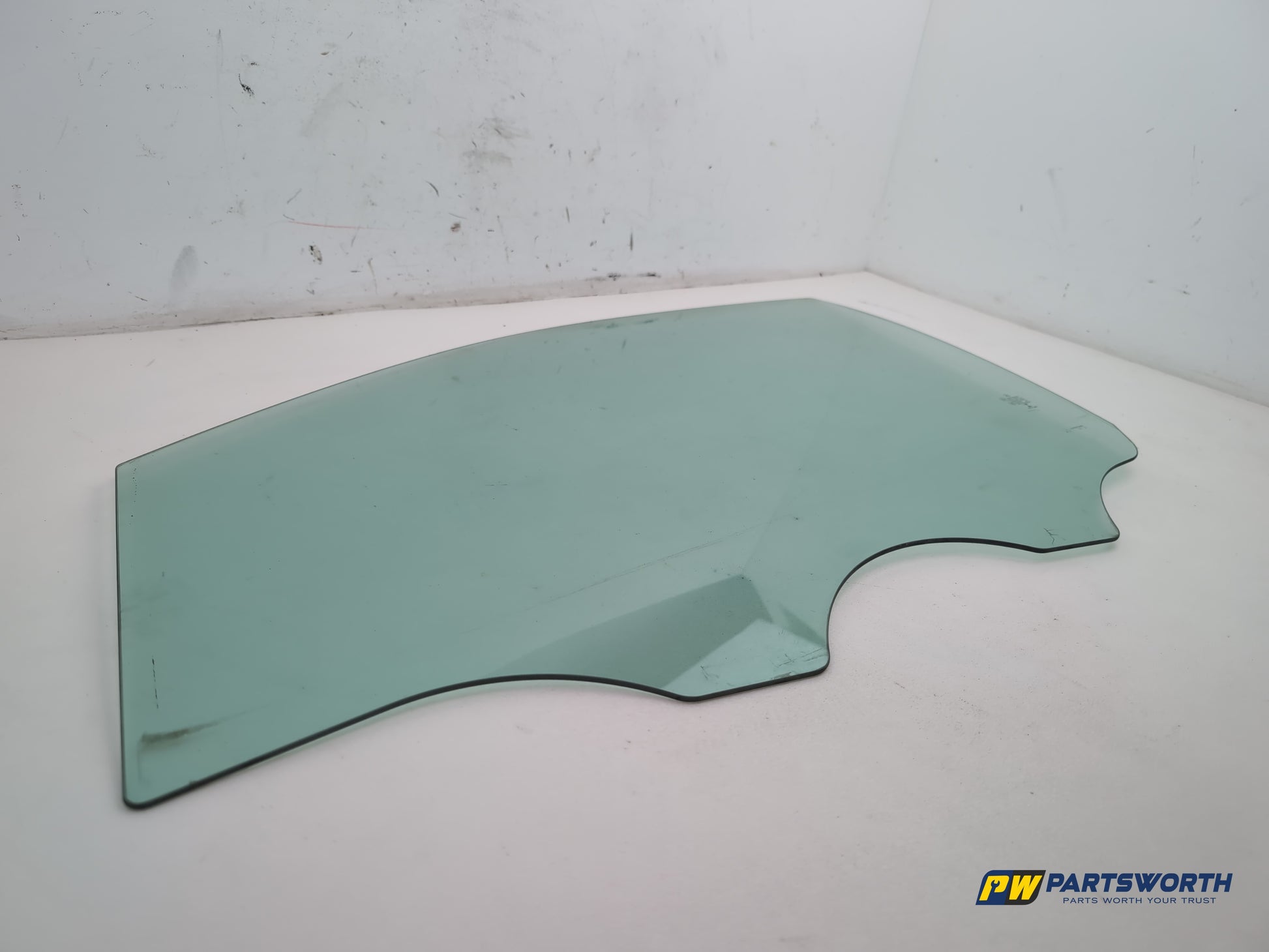 Door Glass Front LH 6