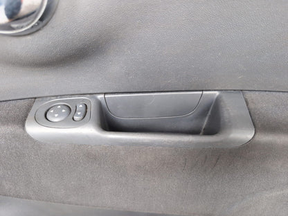 Door Front RH 12