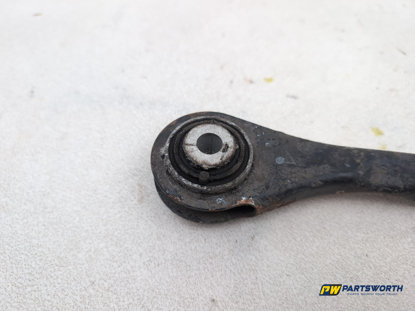 Suspension Arm Rear Wishbone RH 6