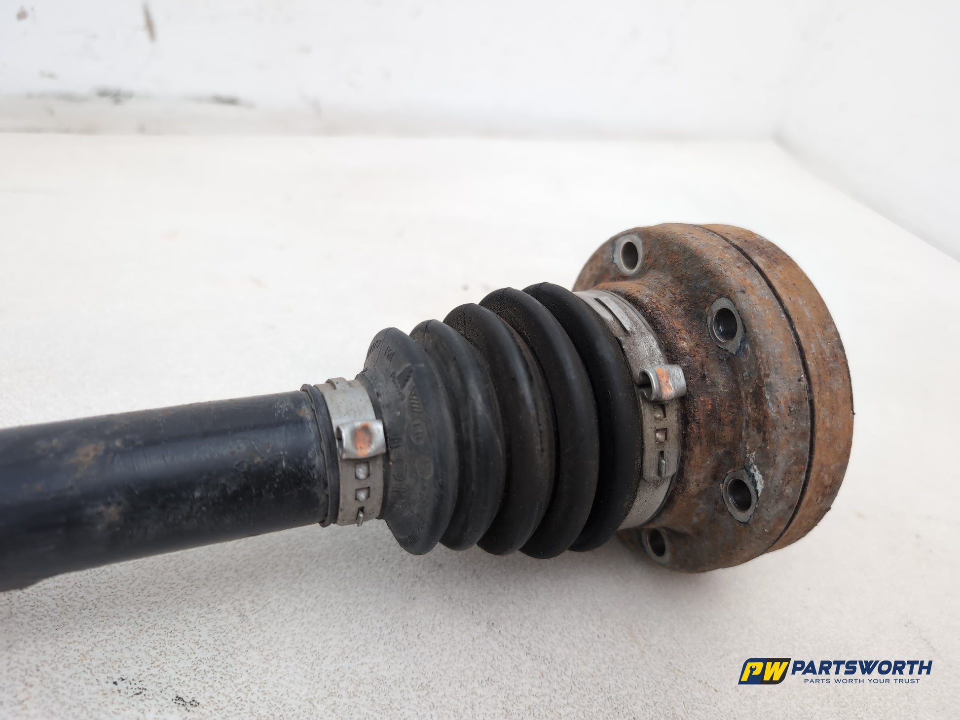Driveshaft Rear RH 6