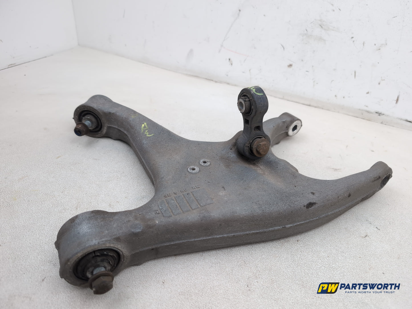 Suspension Arm Rear Wishbone RH 6