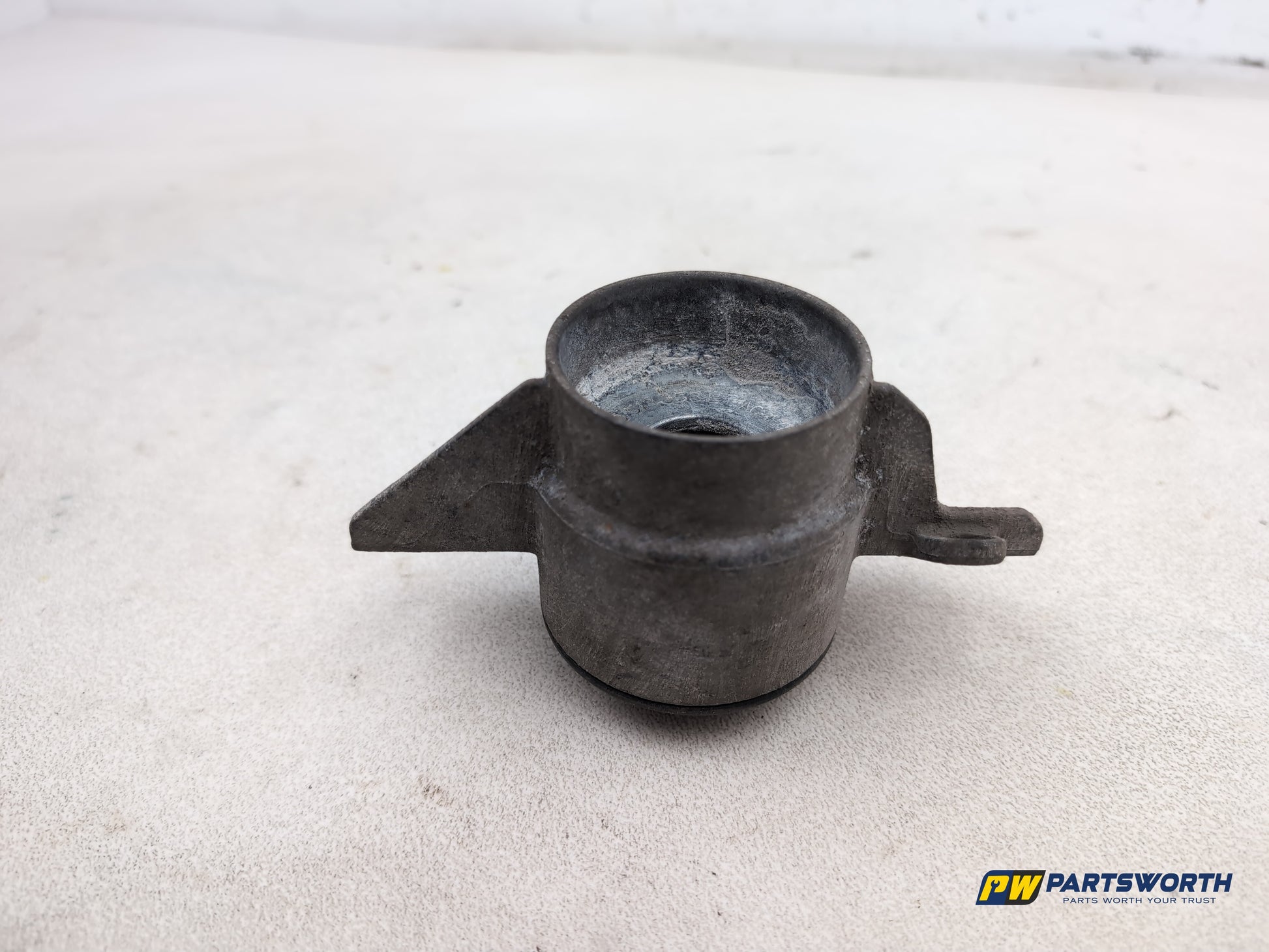 Audi A4 S Line Black Edit Tdi Quat Rear Strut Mount 8k0513353e 2012-2015 - photo 6