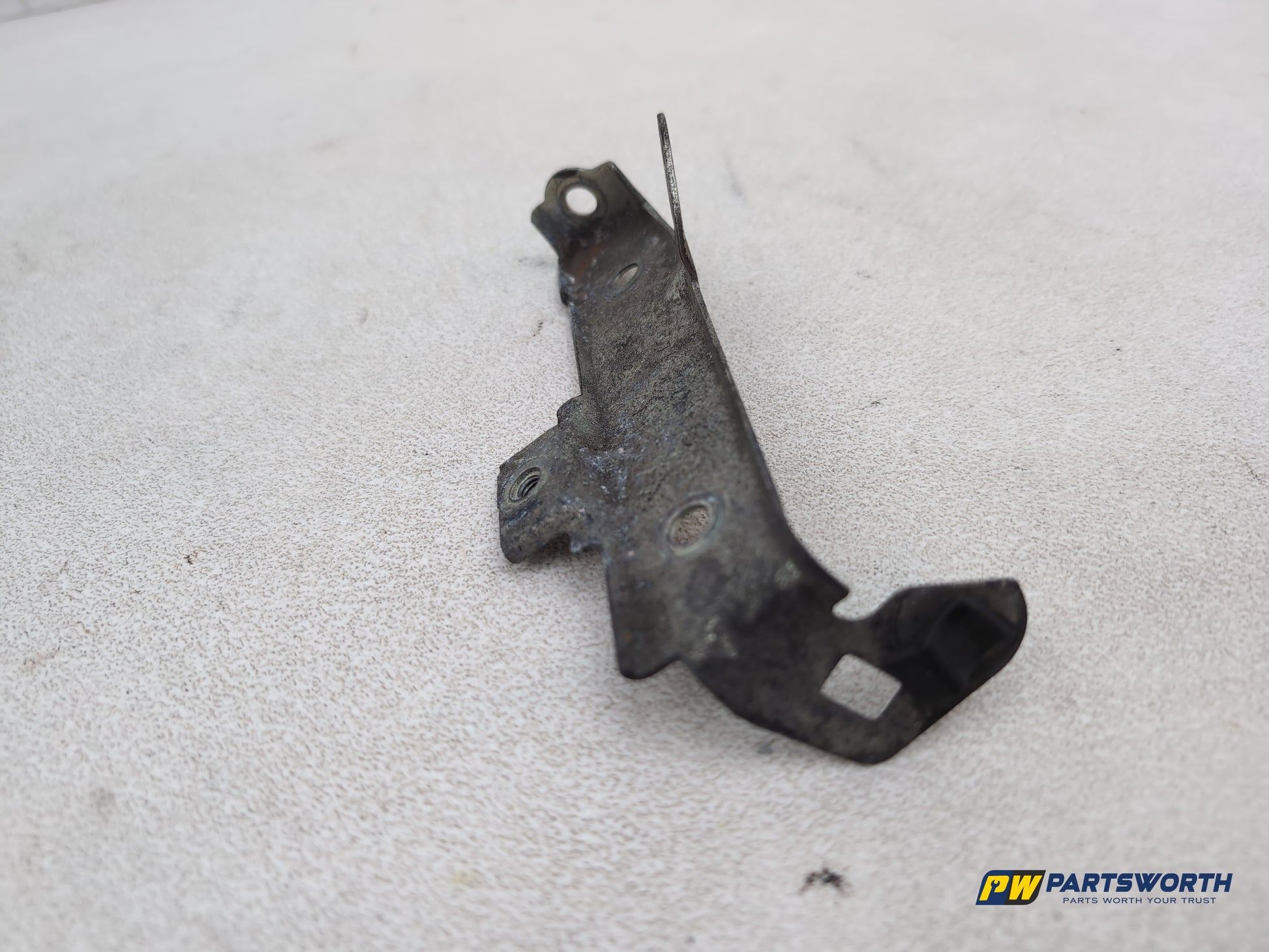 Mercedes-Benz Ml350 Spt Cdi Blueef-Cy Transverse Pipe To Cylinder Head Bracket - photo 6