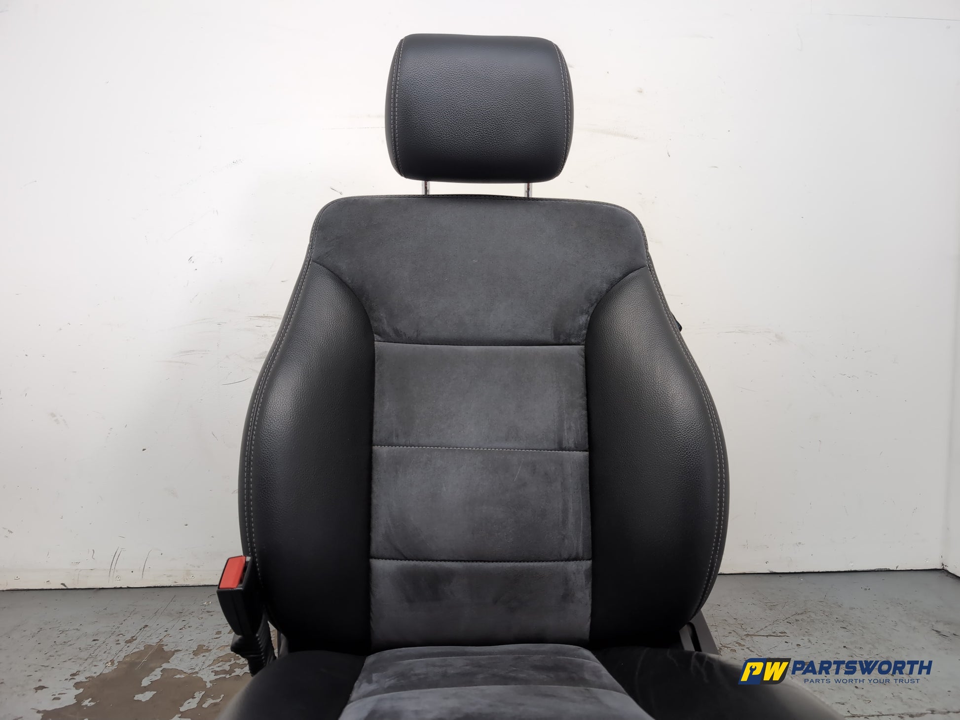 Seat Front LH 6