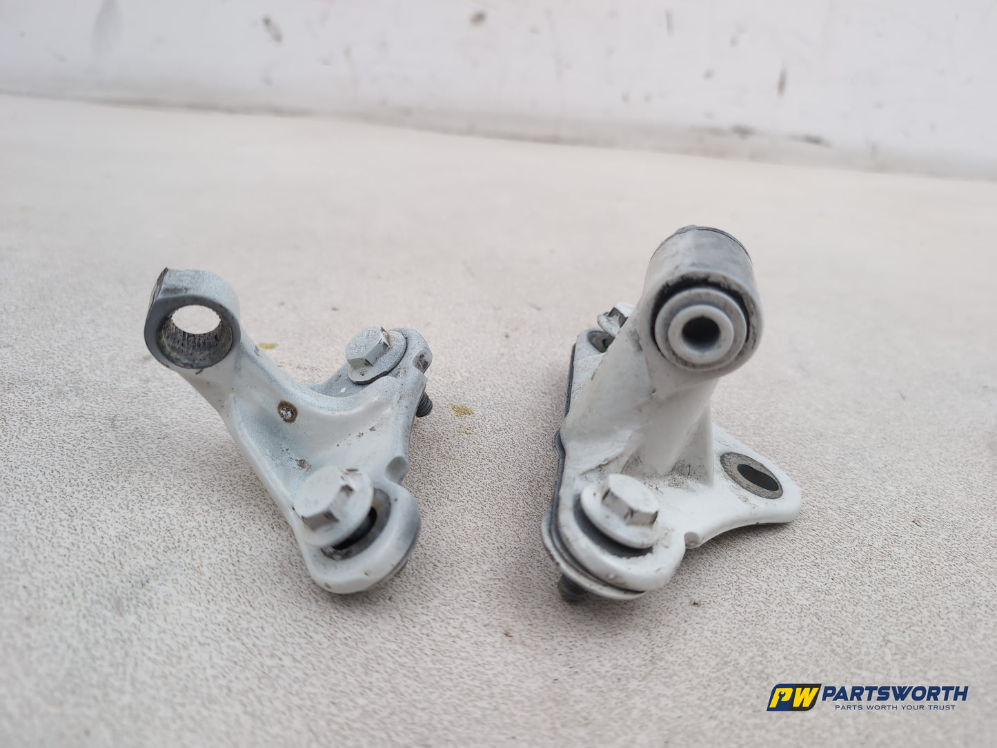 Mercedes-Benz Ml350 Spt Cdi Blueef-Cy Front Door Hinge Pair Lh Passenger Side - photo 6