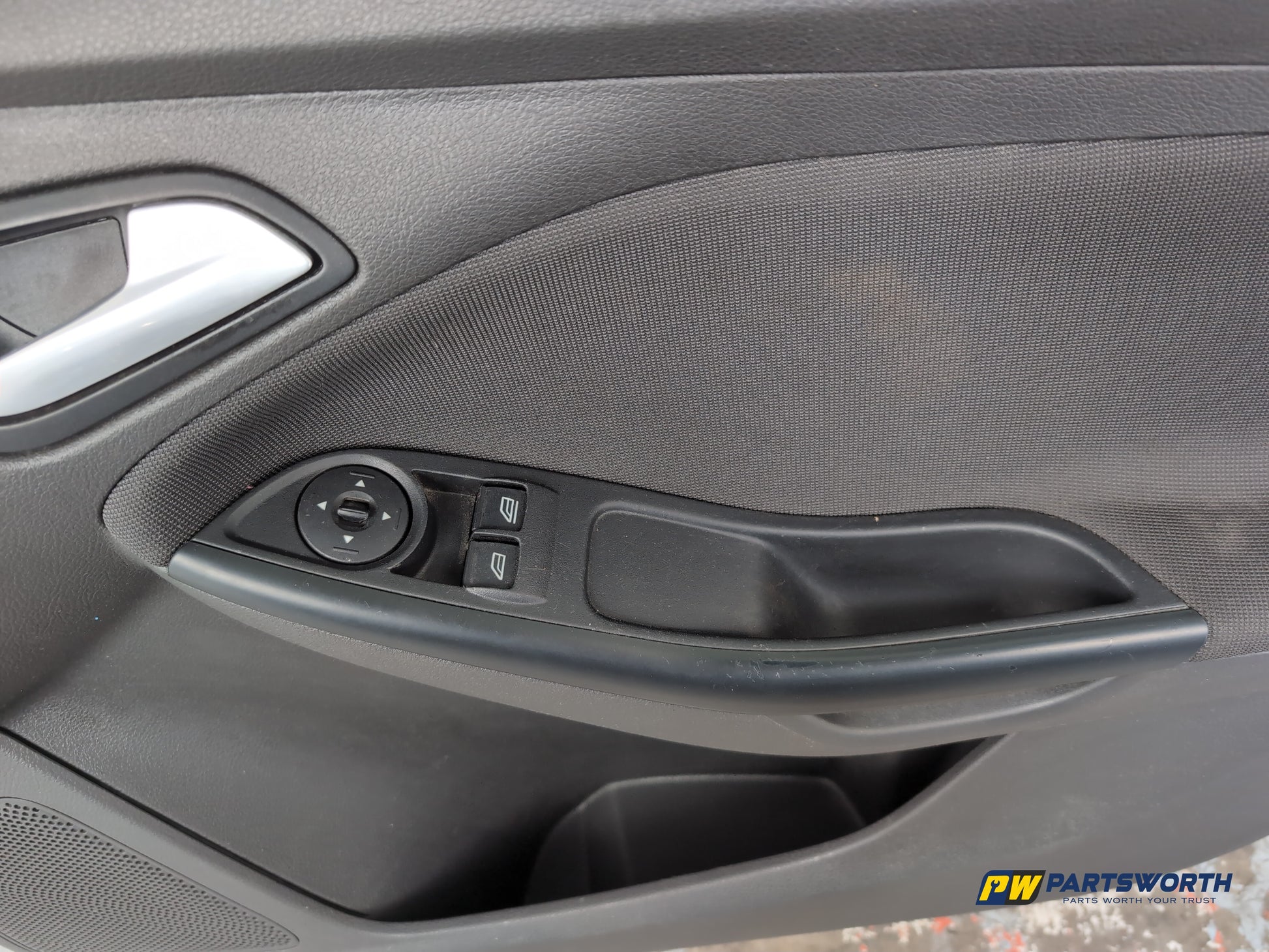 Door Front RH 11