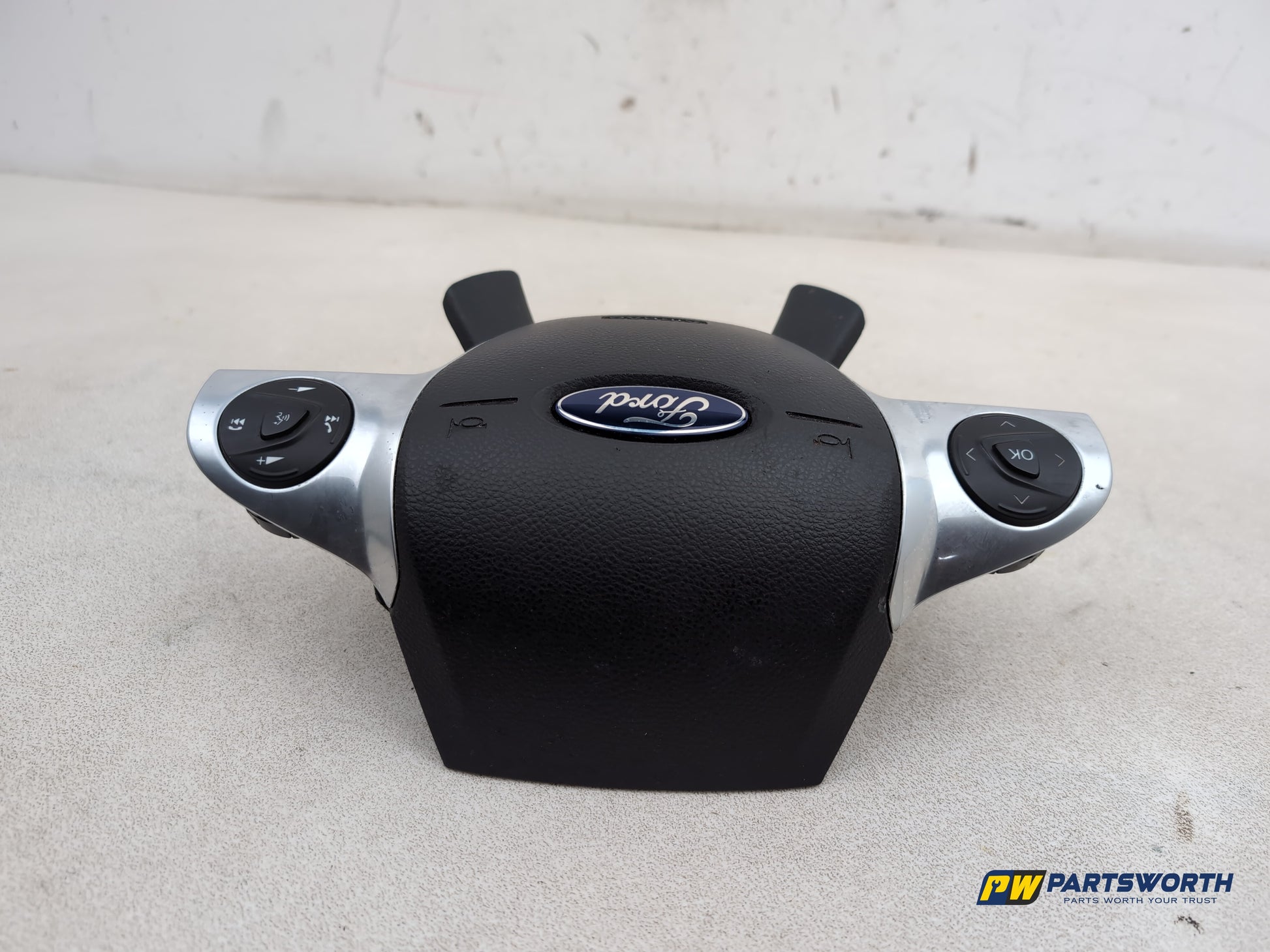 Ford Focus Zetec Turbo Steering Wheel Cover Em51r042b85 - photo 6