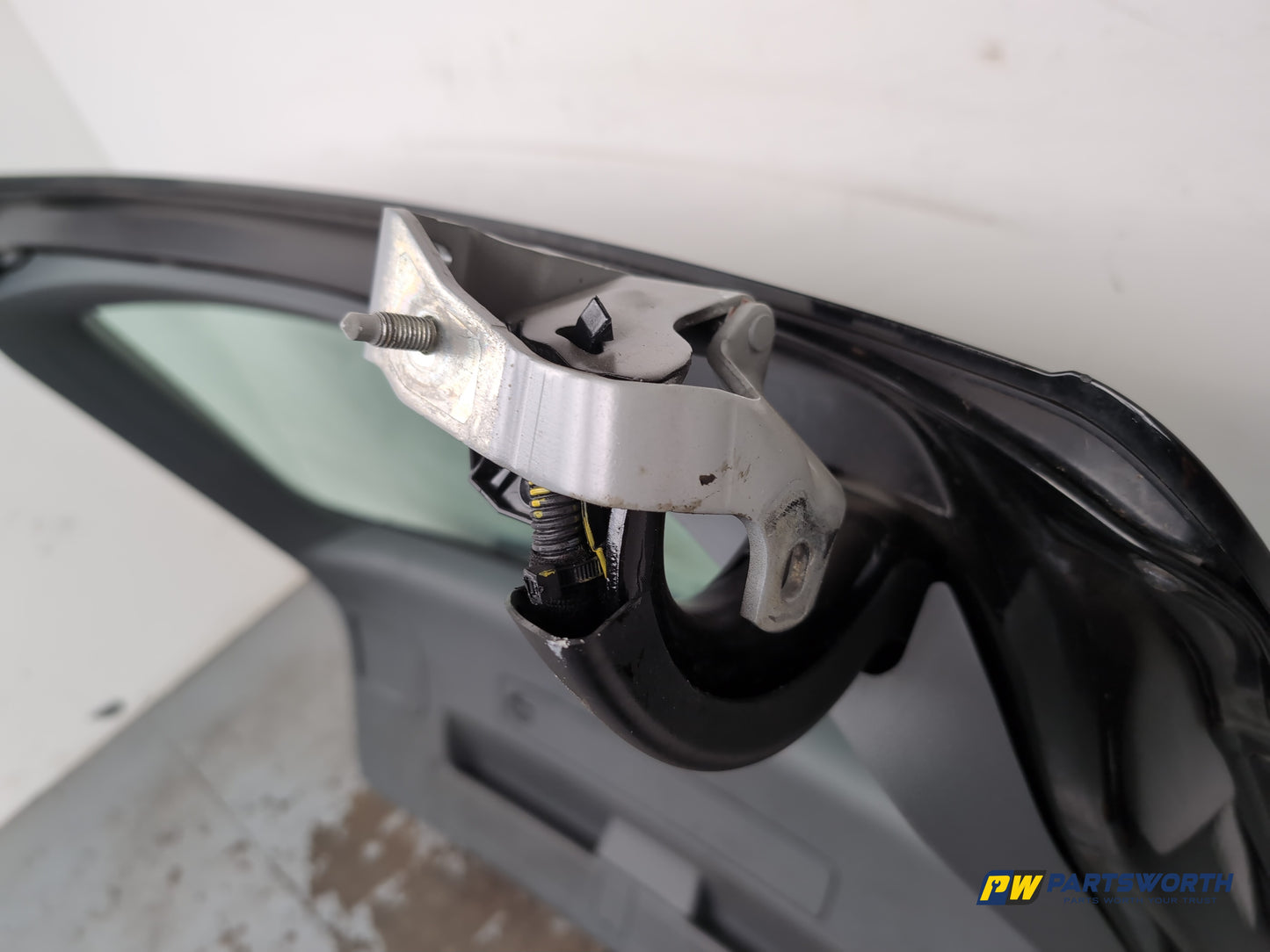 Boot Lid 15
