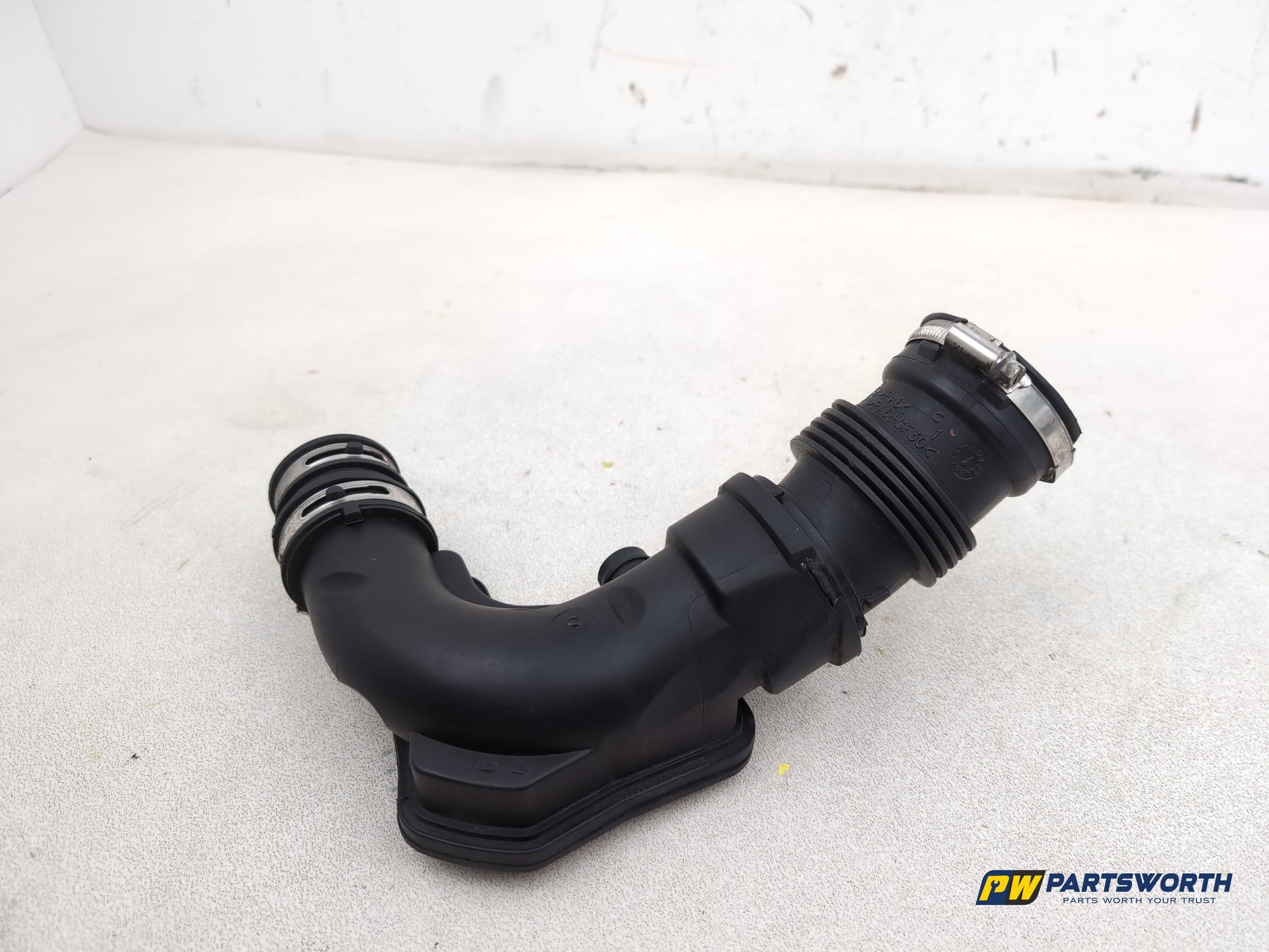 Ford Focus Zetec Turbo Air Intake Pipe 2011-2018 - photo 6