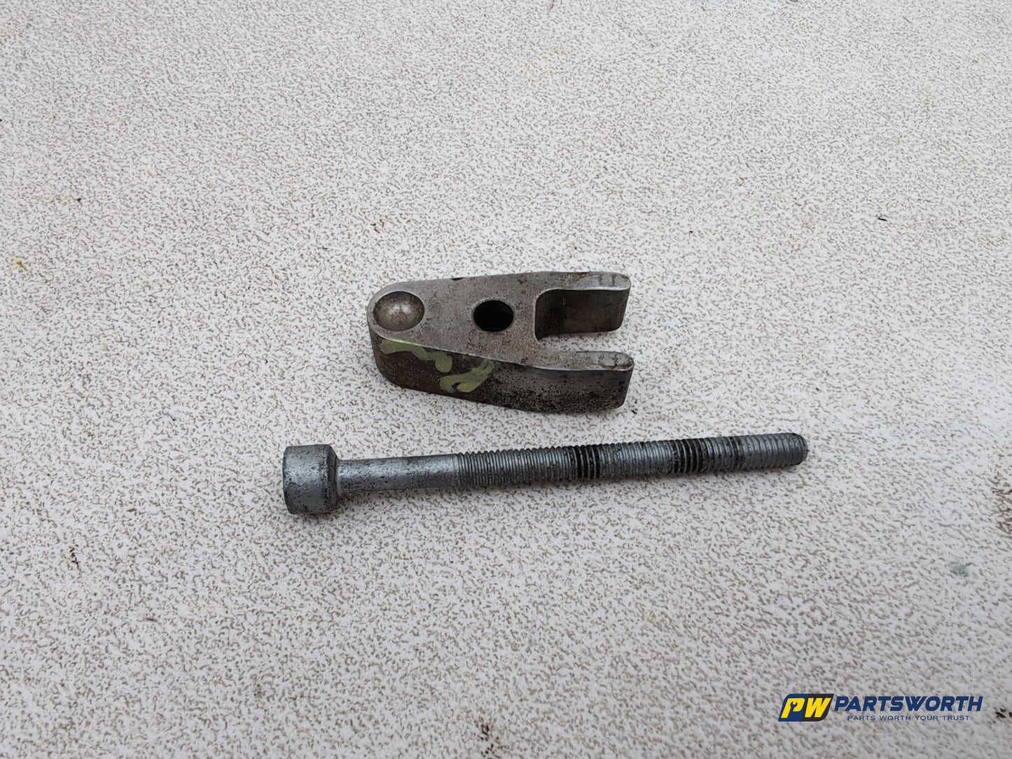 Mercedes-Benz Ml350 Spt Cdi Blueef-Cy Fuel Injector Clamp And Bolt - photo 6