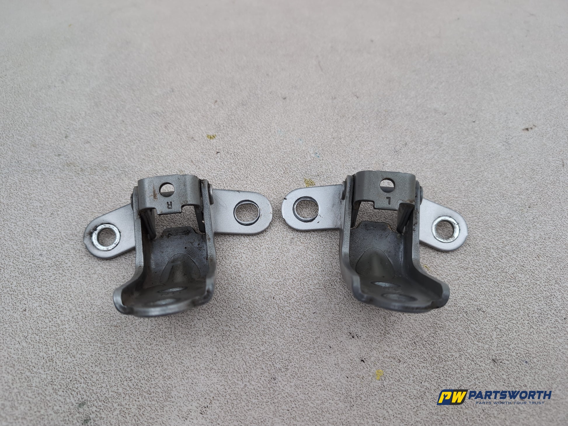 RH Front Door Hinge Pair  6
