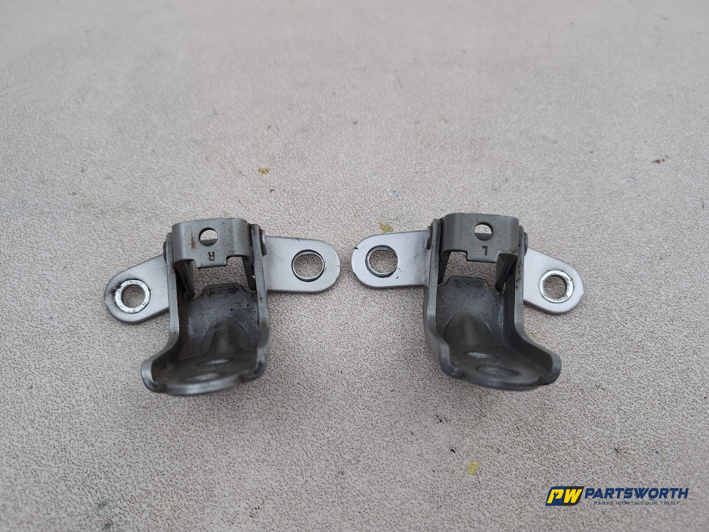RH Front Door Hinge Pair  6