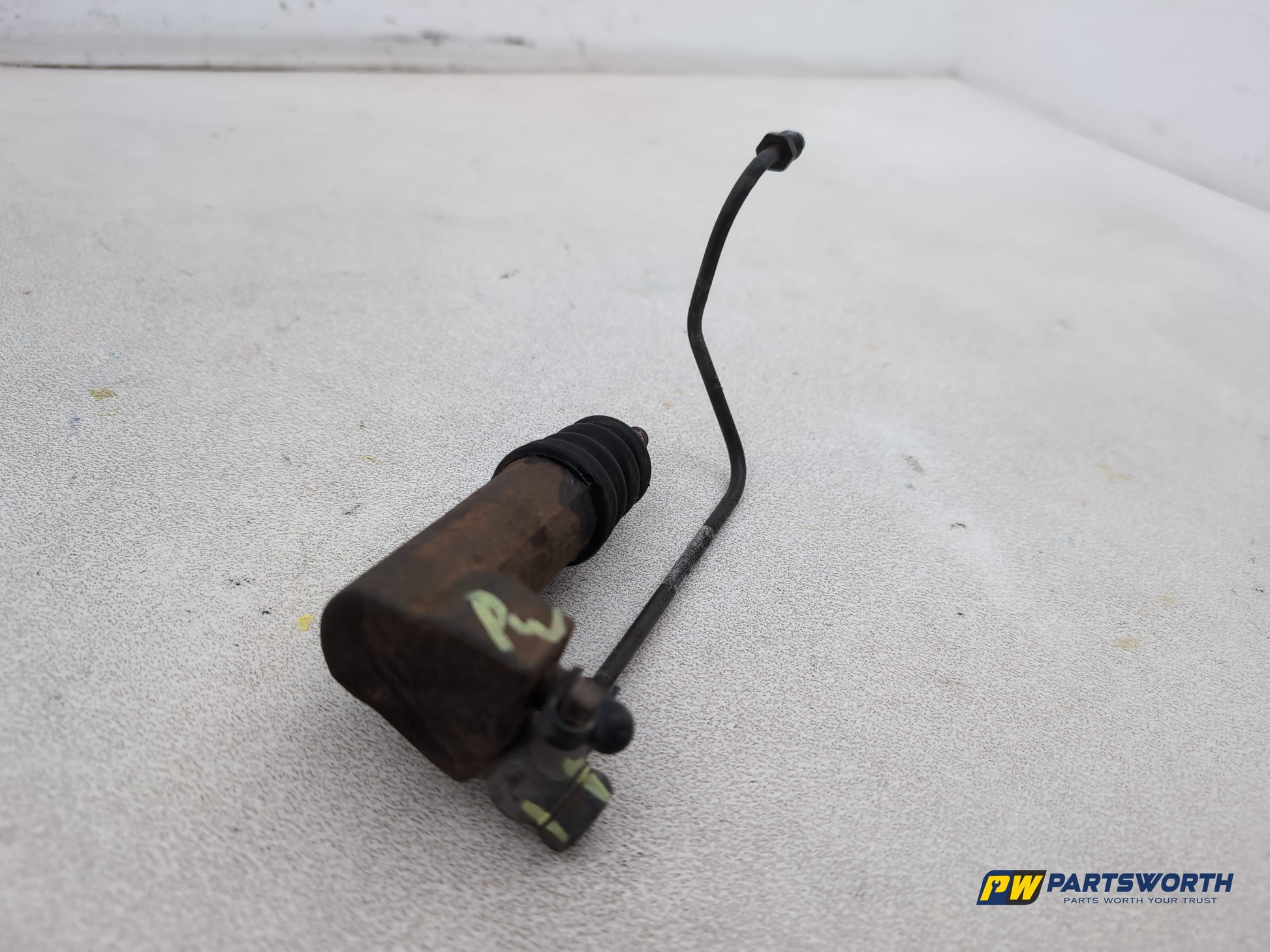 Clutch Slave Cylinder and Pipe  6