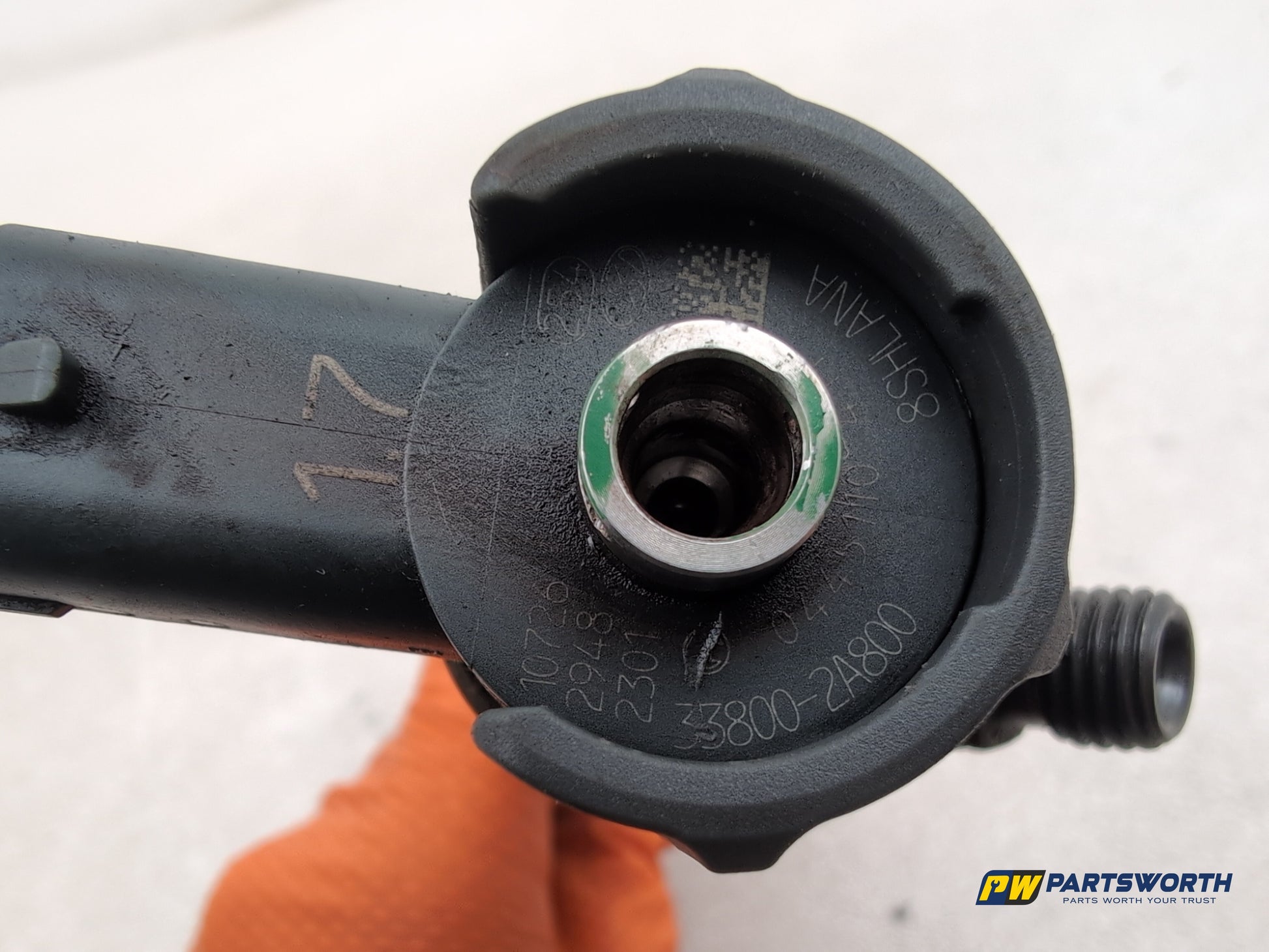 Kia Sportage 3 Sat Nav Crdi 1.7l Diesel Fuel Injector 338002a800 2010-2015 - photo 6