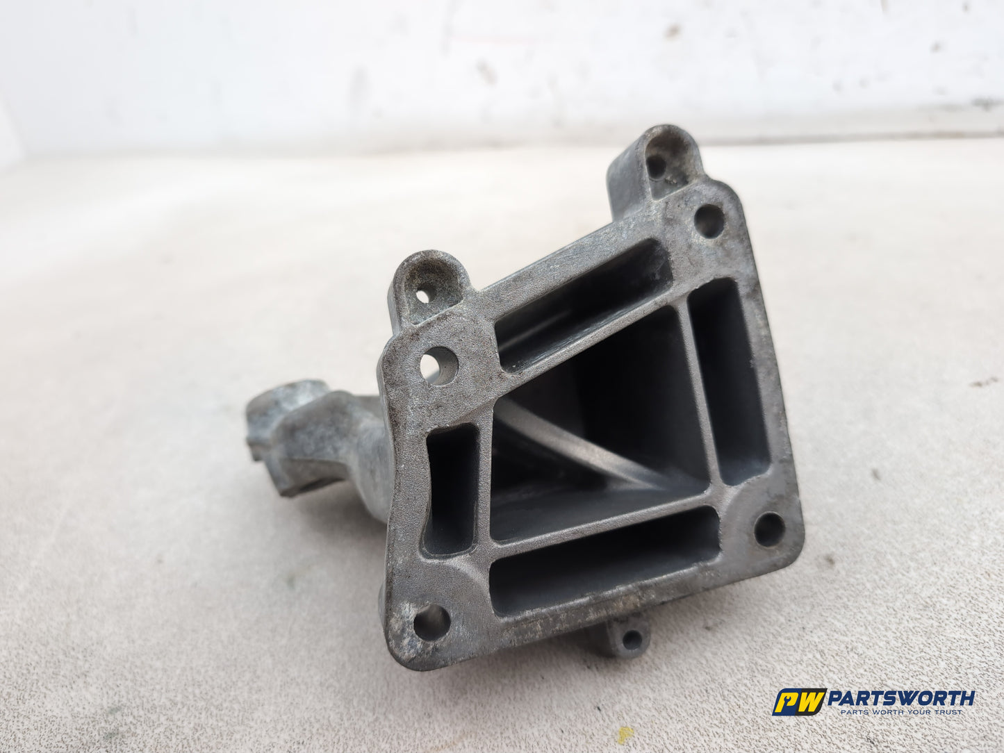 Mercedes-Benz Ml300 Sport Cdi Engine Mounting Bracket Right Side A6422233204 - photo 6