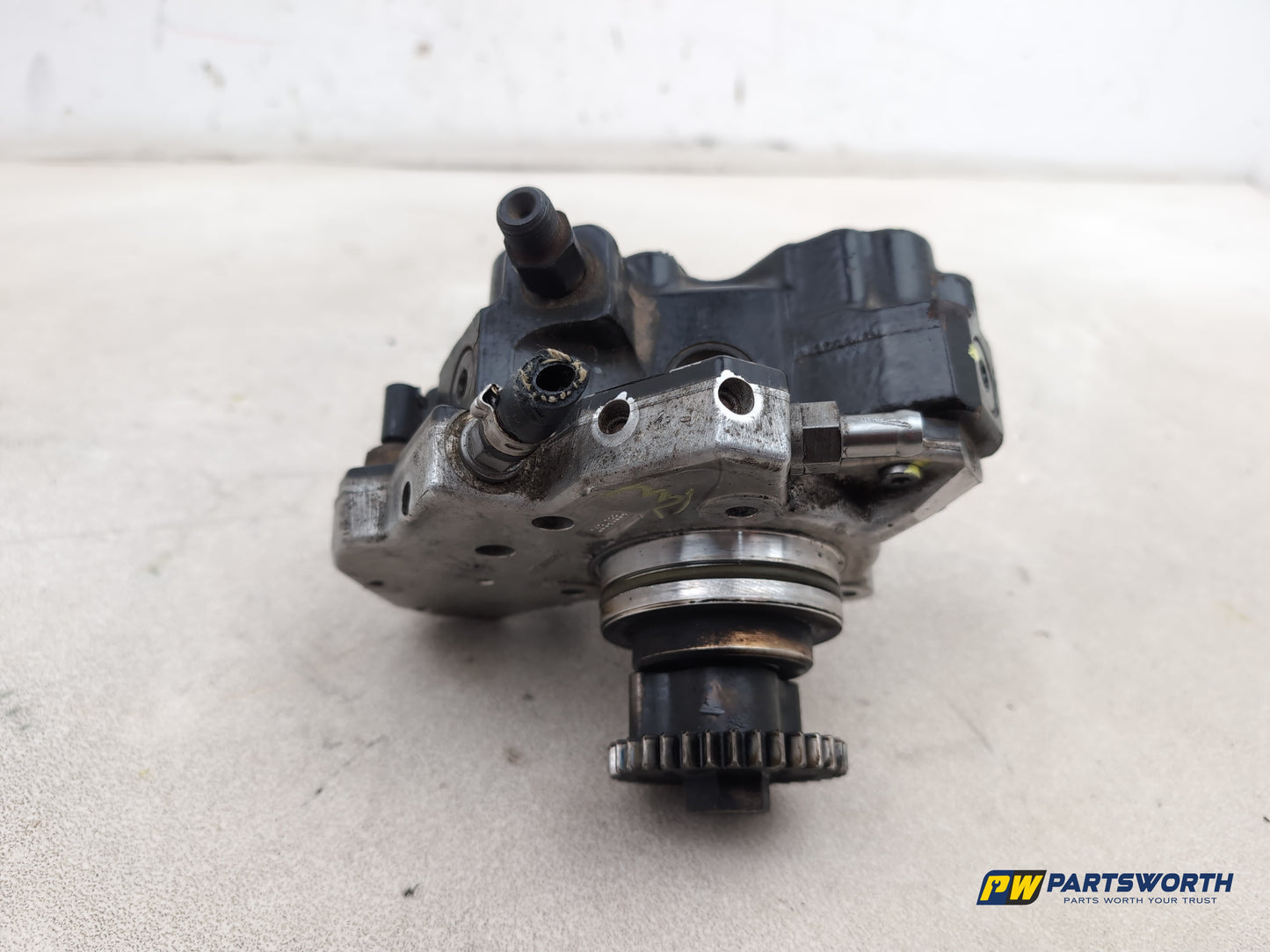 High pressure fuel pump 6