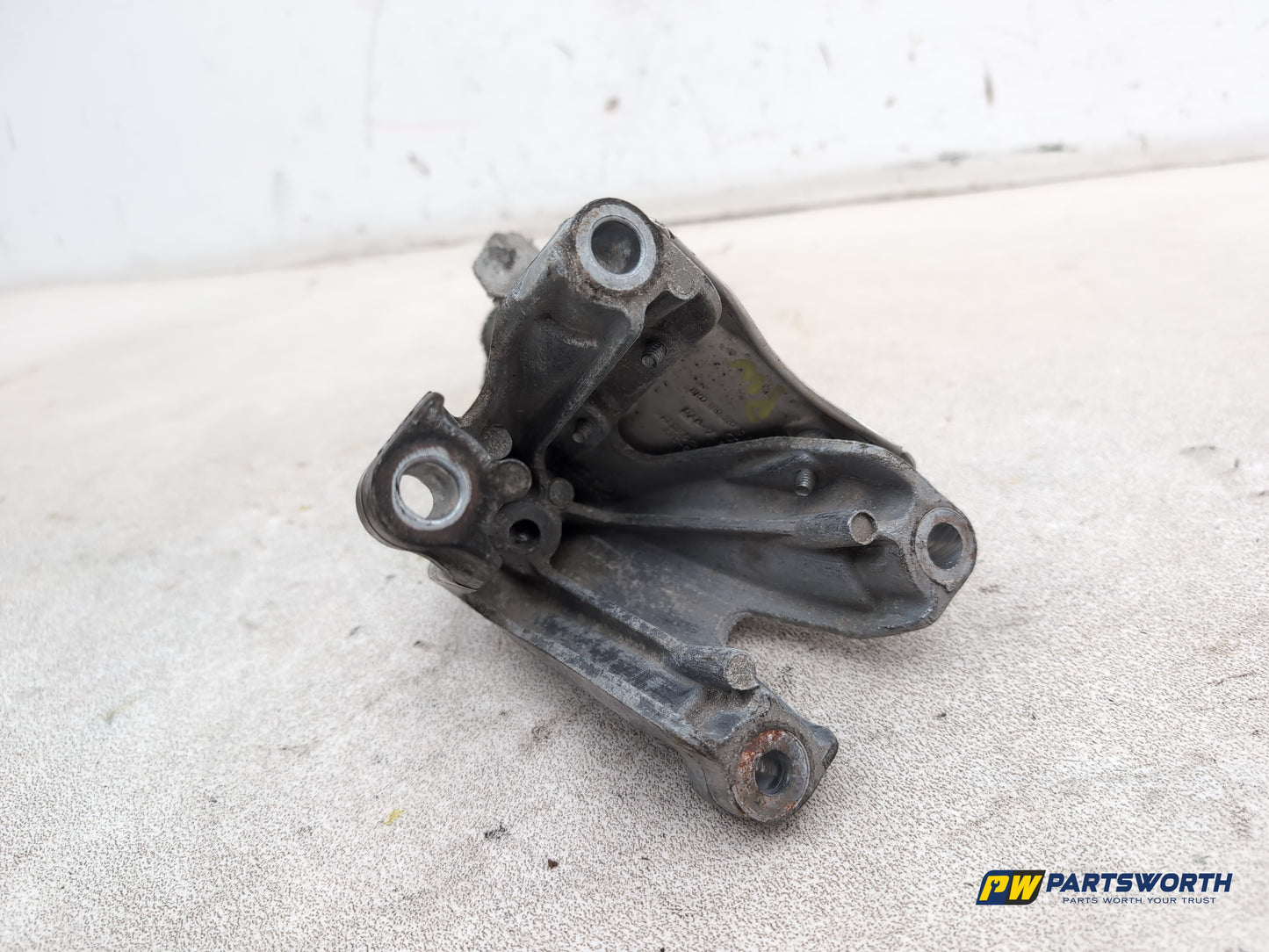 Engine Mounting Bracket 6