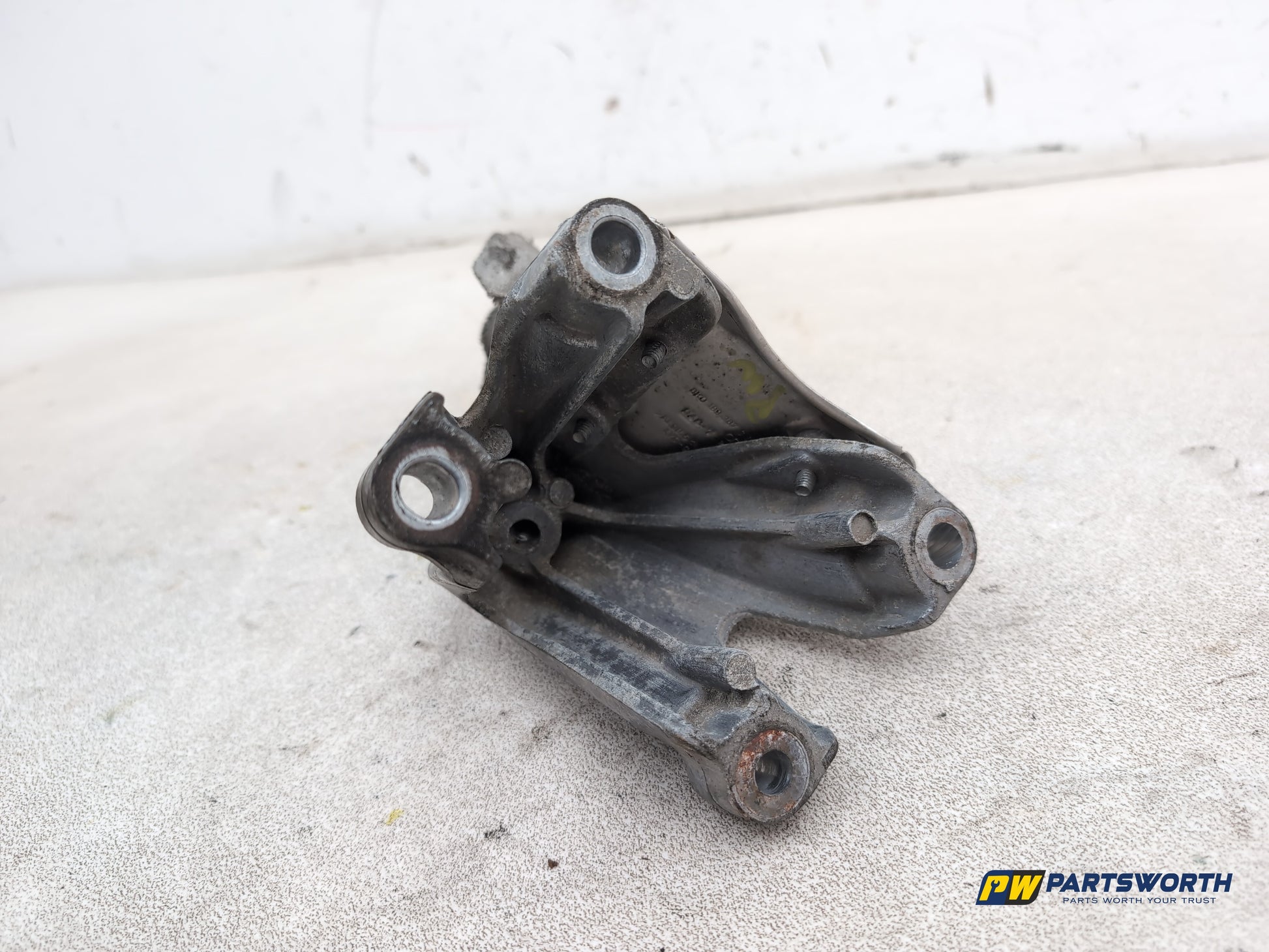 Engine Mounting Bracket 6
