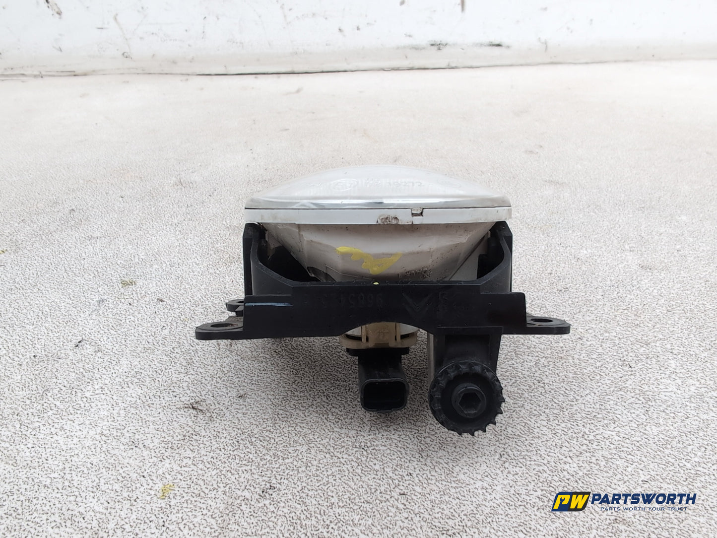 Peugeot 3008 Fog Light Front Right Side 0219272 - photo 5