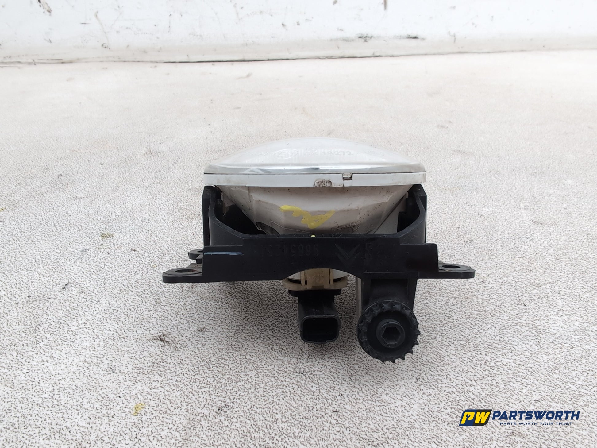 Peugeot 3008 Fog Light Front Right Side 0219272 - photo 5
