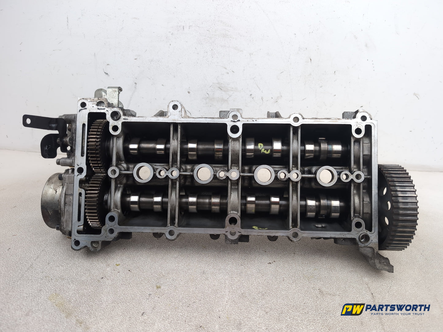 Vauxhall Insignia Astra J Zafira 2.0 Cdti Camshaft Case Cover 55574600 - photo 6