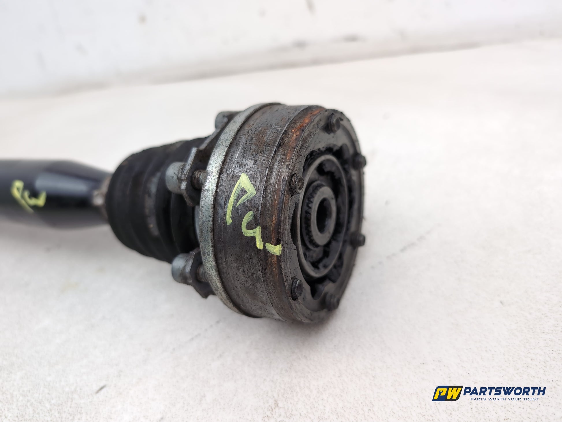 Driveshaft Front RH 6