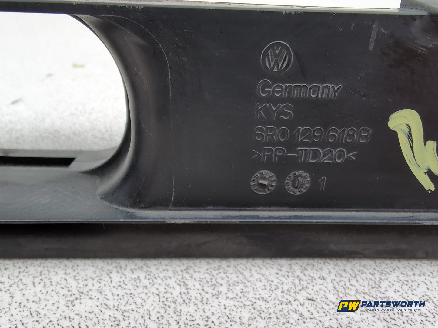 Seat Ibiza Sportrider Air Intake Trim 6r0129618b 2008-2012 - photo 6