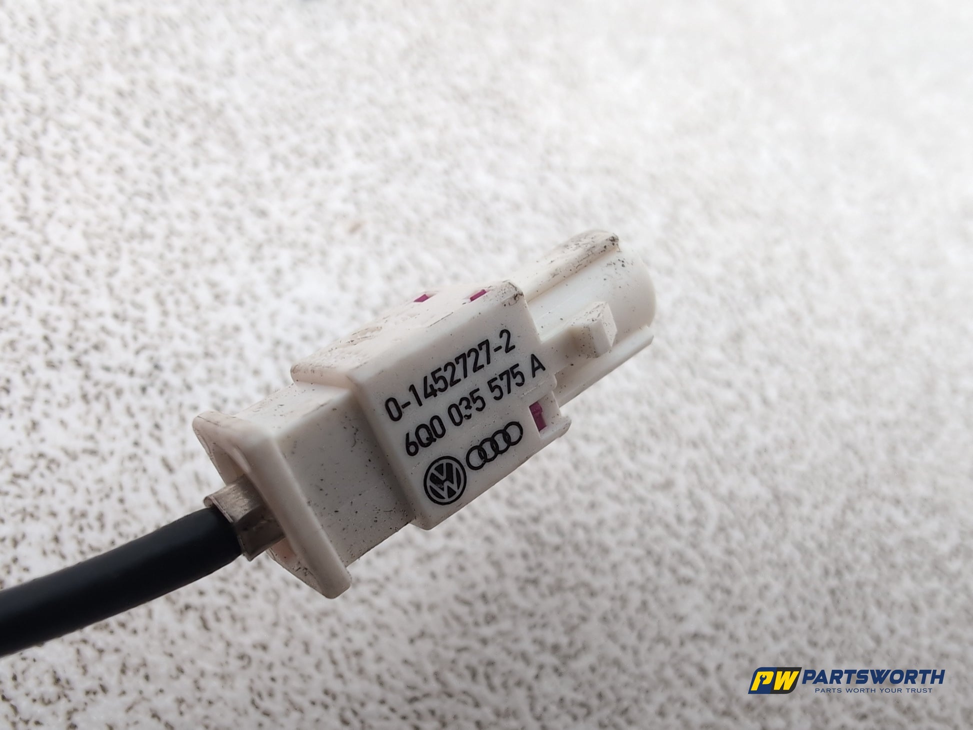 Seat Ibiza Sportrider Radio Aerial Roof Antenna Base 2008-2012 - photo 6