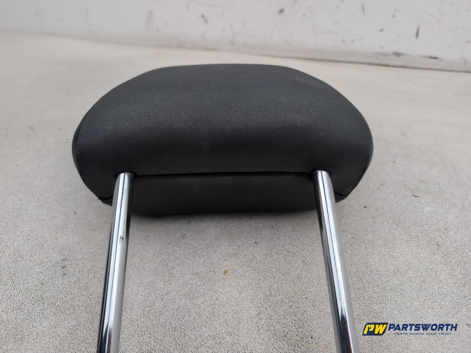 Rear Headrest 6