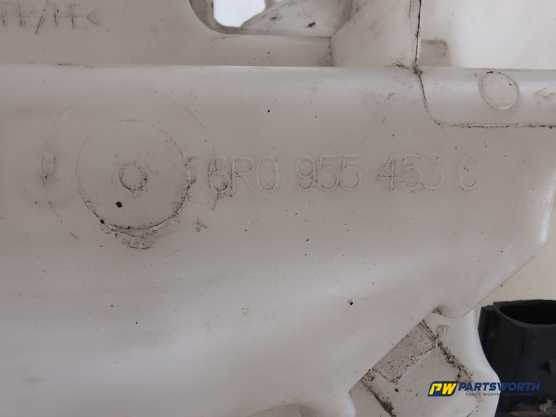 Audi A1 Contrast Edition Tdi Windscreen Washer Bottle 6r0955453g 2008-2012 - photo 6