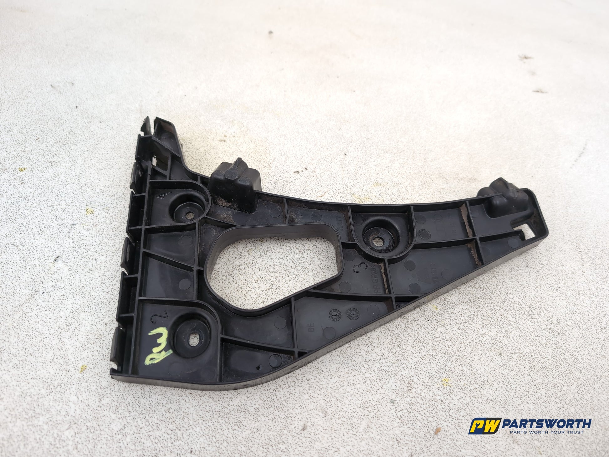 Audi A1 Contrast Edition Tdi Bumper Rear Bracket Rh Driver Side 8x0807378 - photo 6