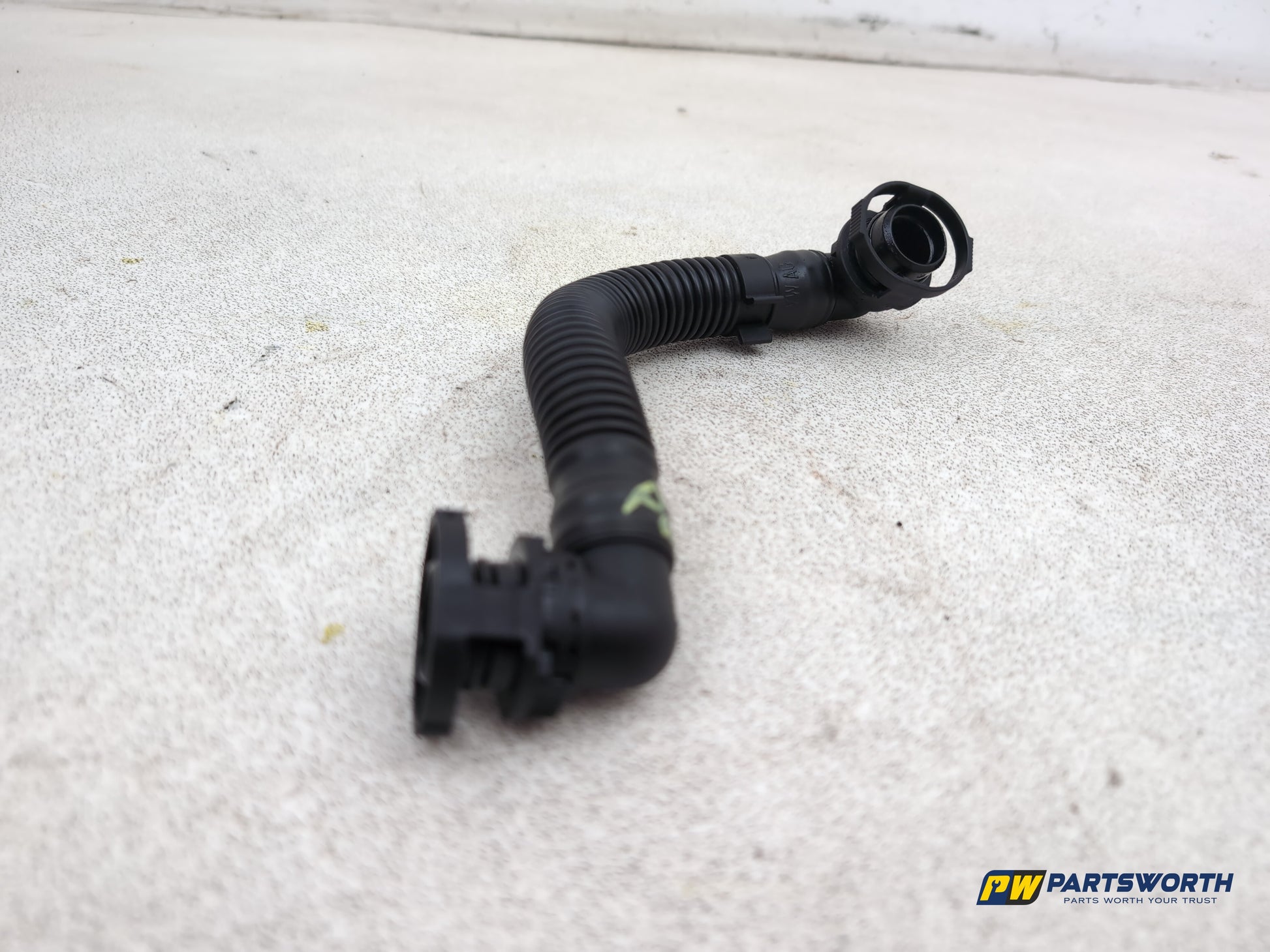 Audi A1 Contrast Edition Breather Hose Pipe 03l103493af 1.6l Diesel 2008-2012 - photo 6