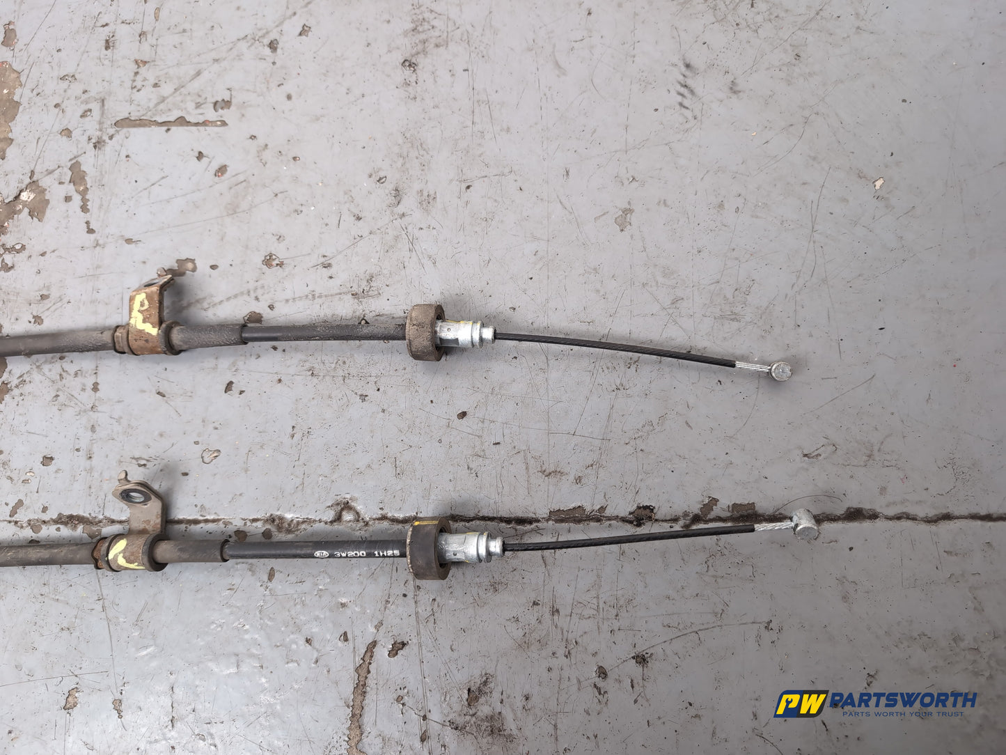 Kia Sportage 3 Crdi 1.7l Diesel Handbrake Cable Pair 2010-2015 - photo 6