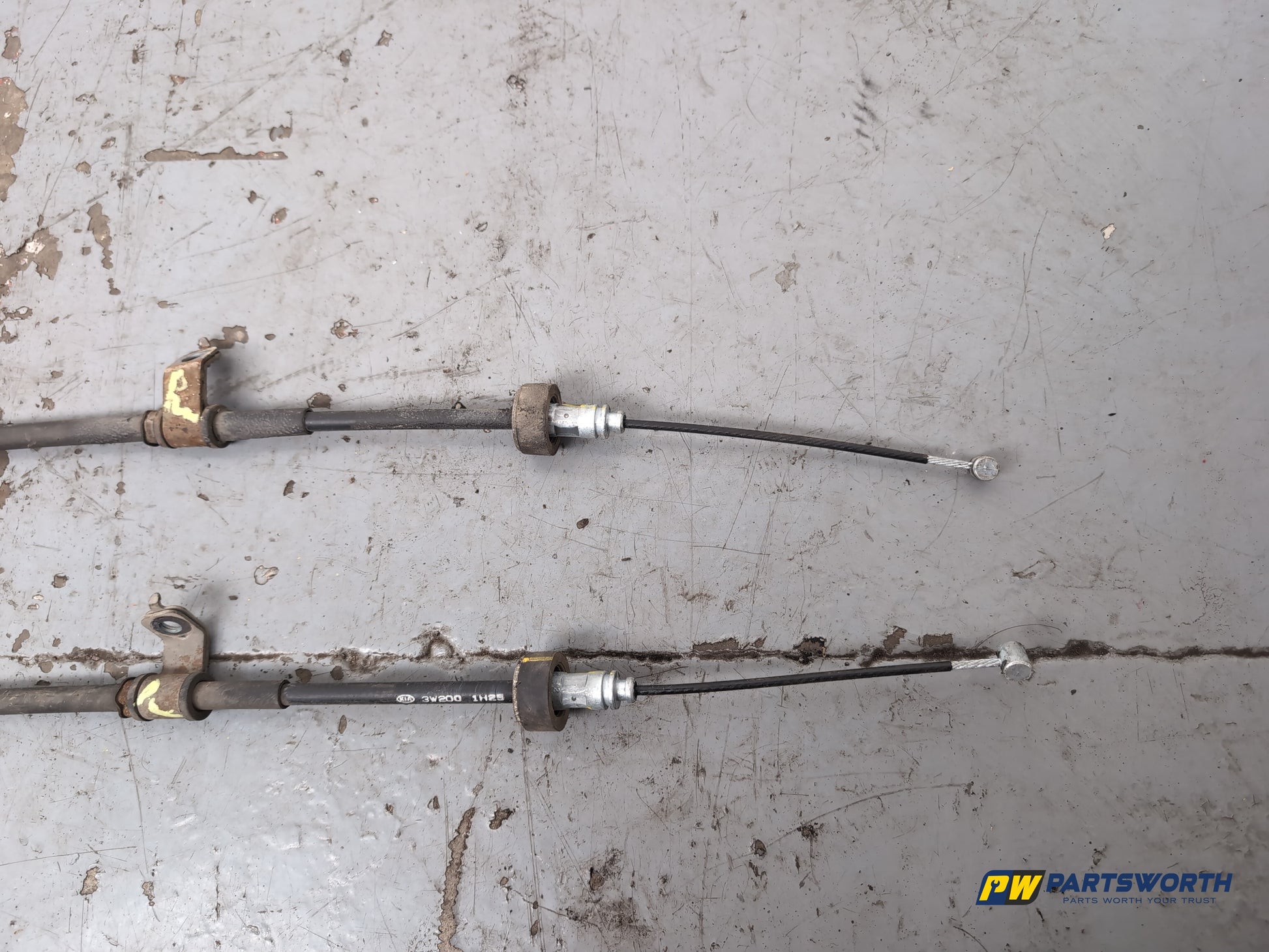 Kia Sportage 3 Crdi 1.7l Diesel Handbrake Cable Pair 2010-2015 - photo 6