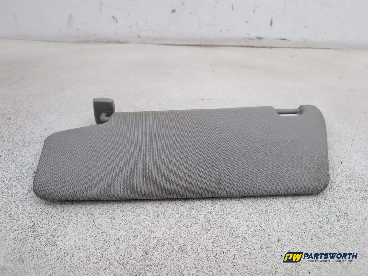 Sun Visor RH 6